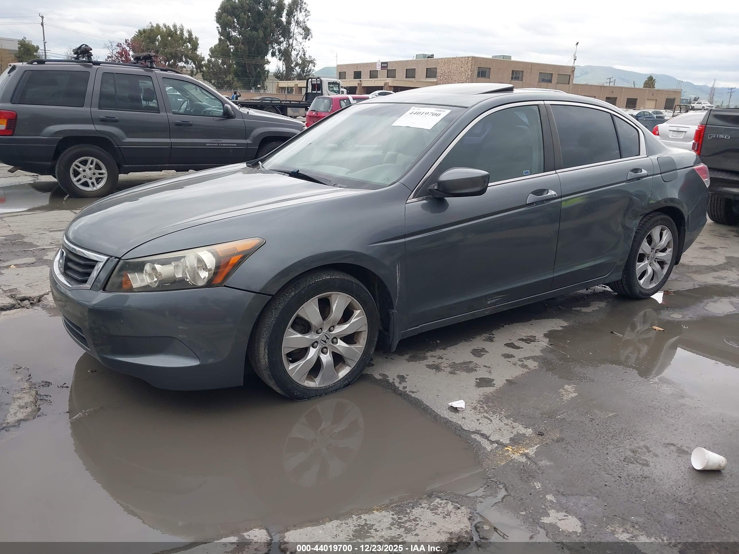 HONDA ACCORD image 2