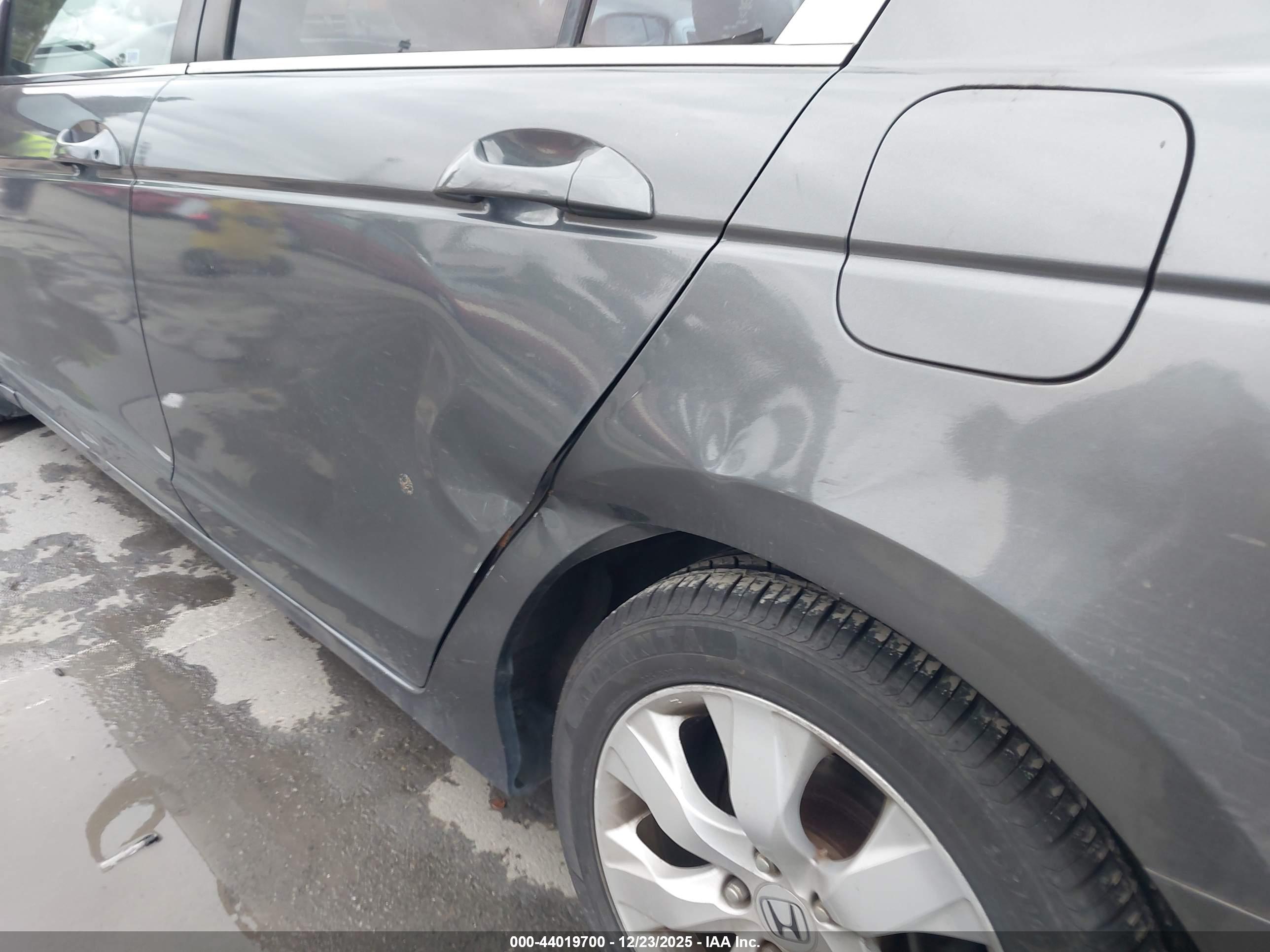 HONDA ACCORD image 6