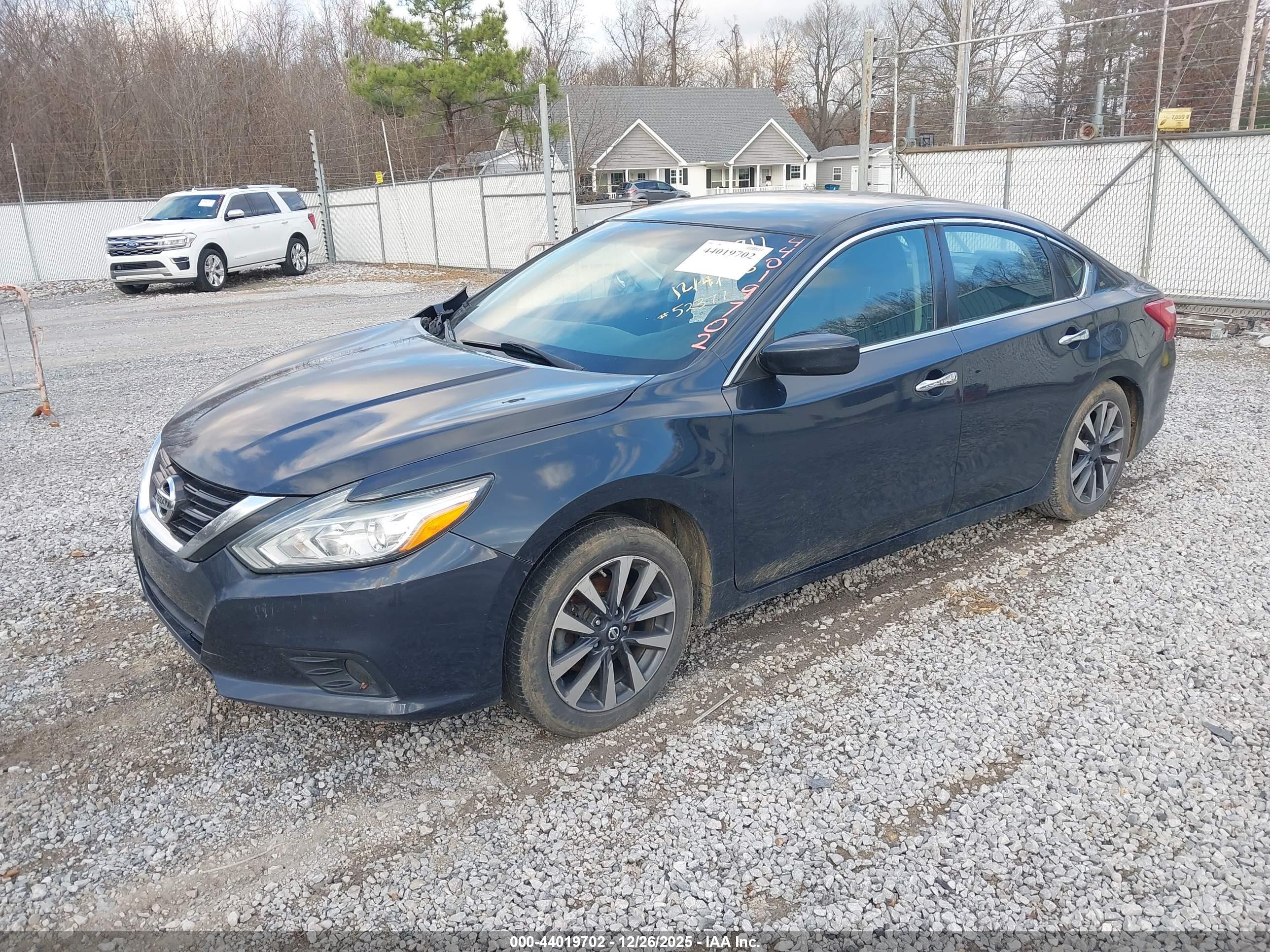 NISSAN ALTIMA image 2