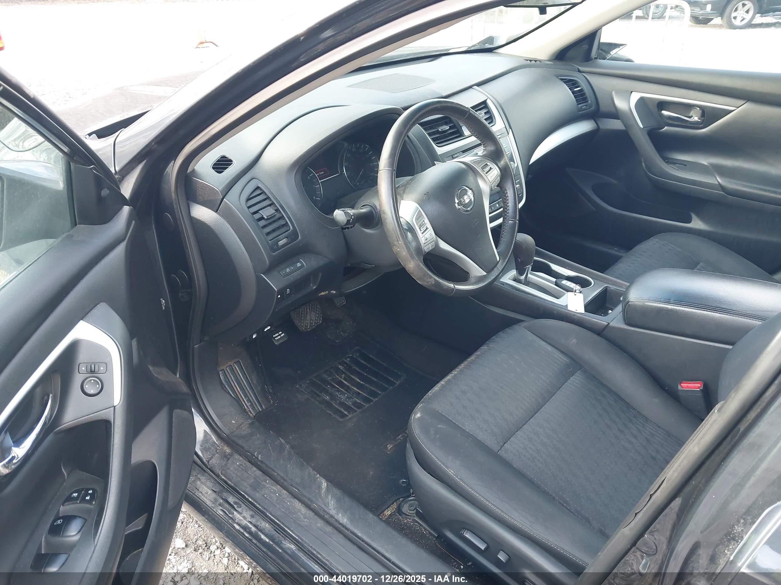 NISSAN ALTIMA image 5