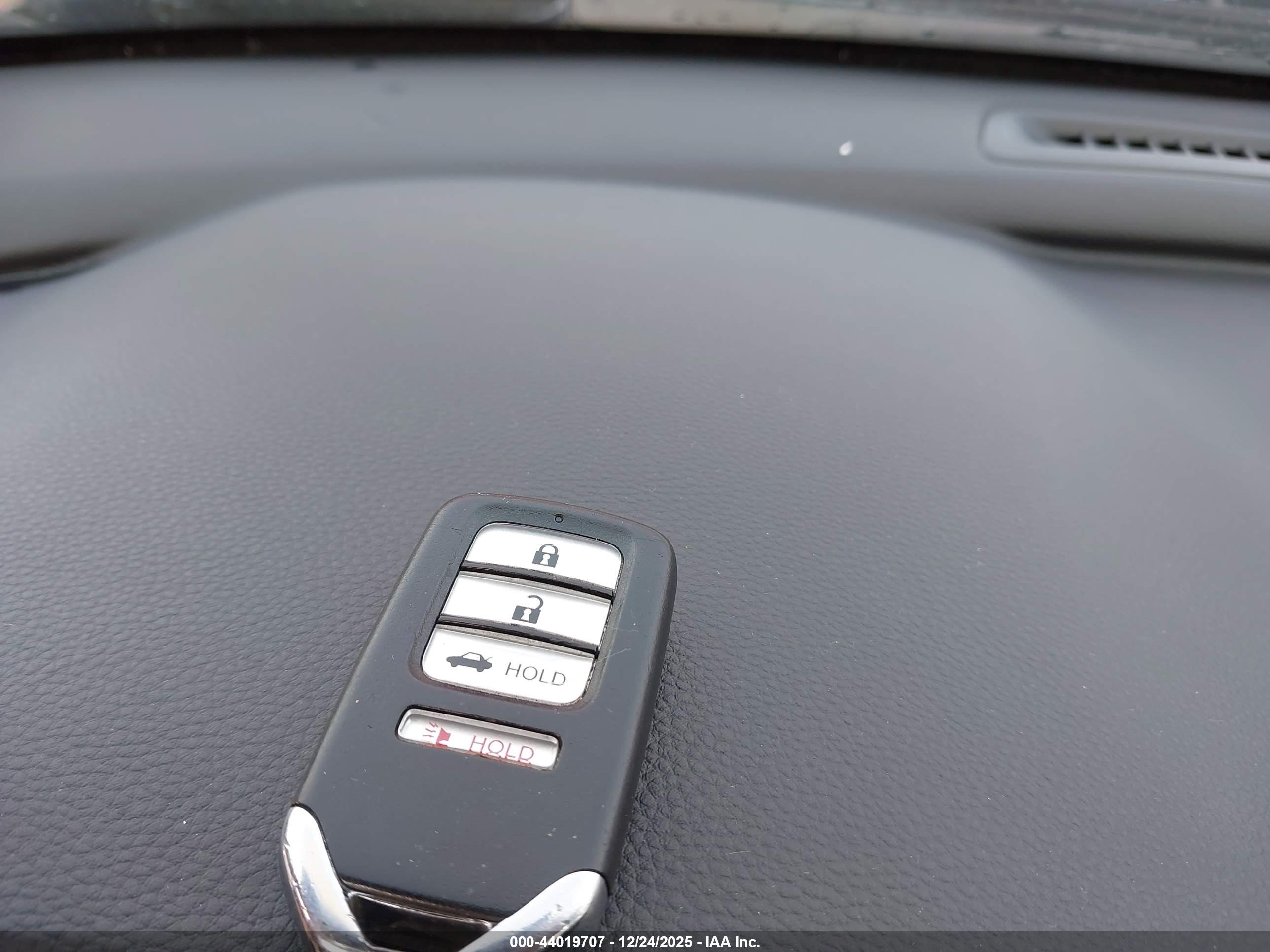 HONDA ACCORD image 11