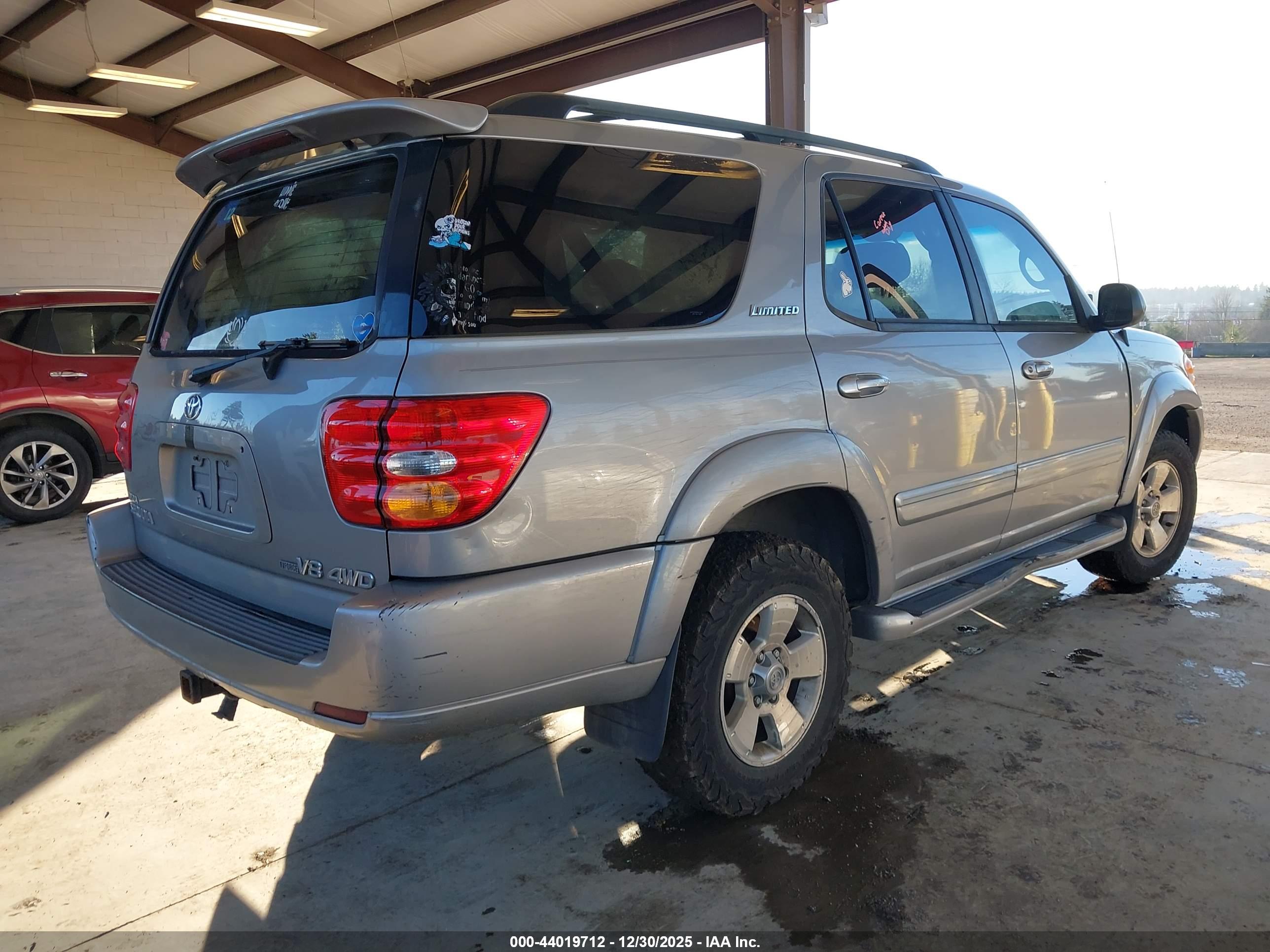 TOYOTA SEQUOIA image 4