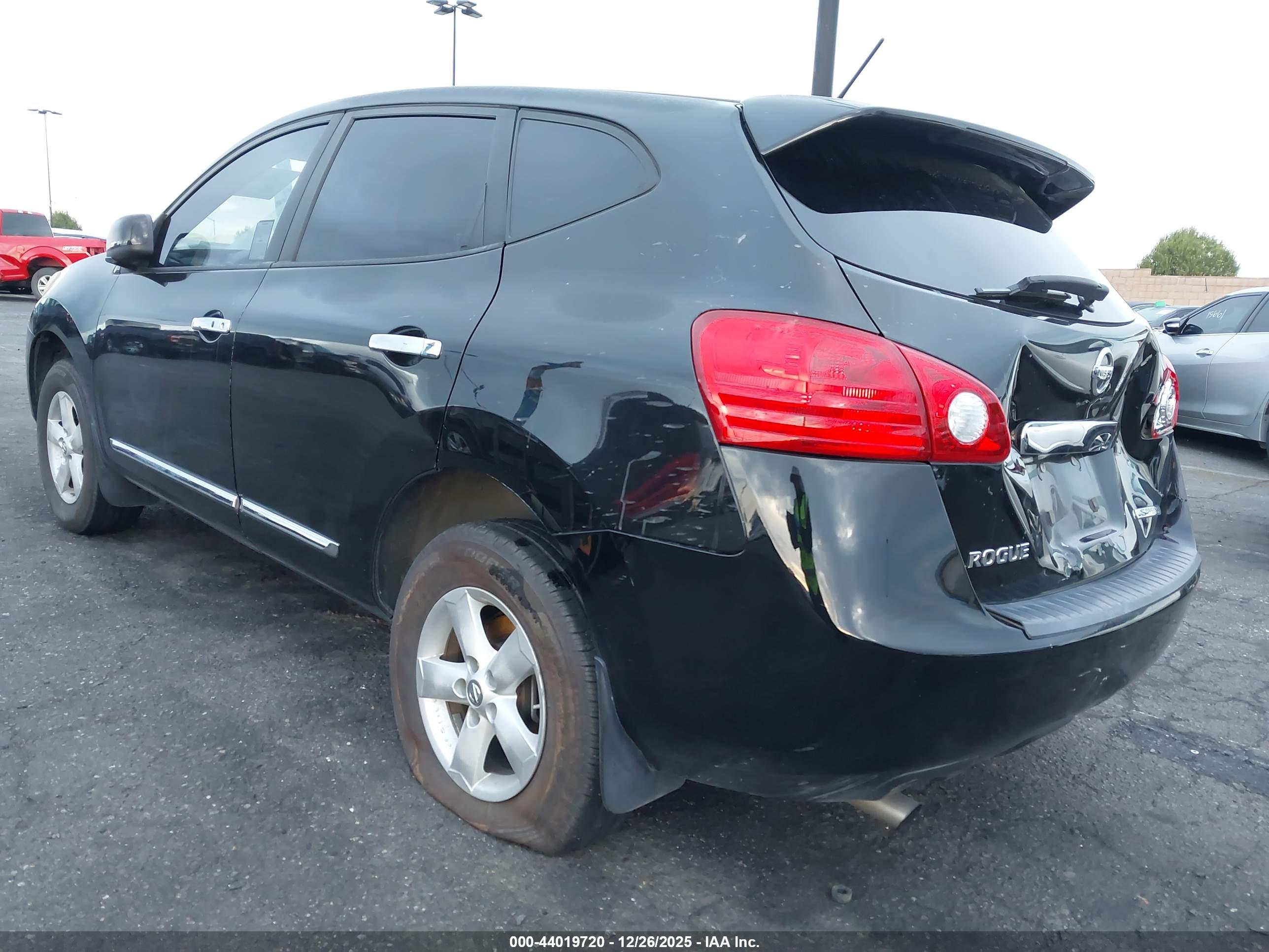 NISSAN ROGUE image 3