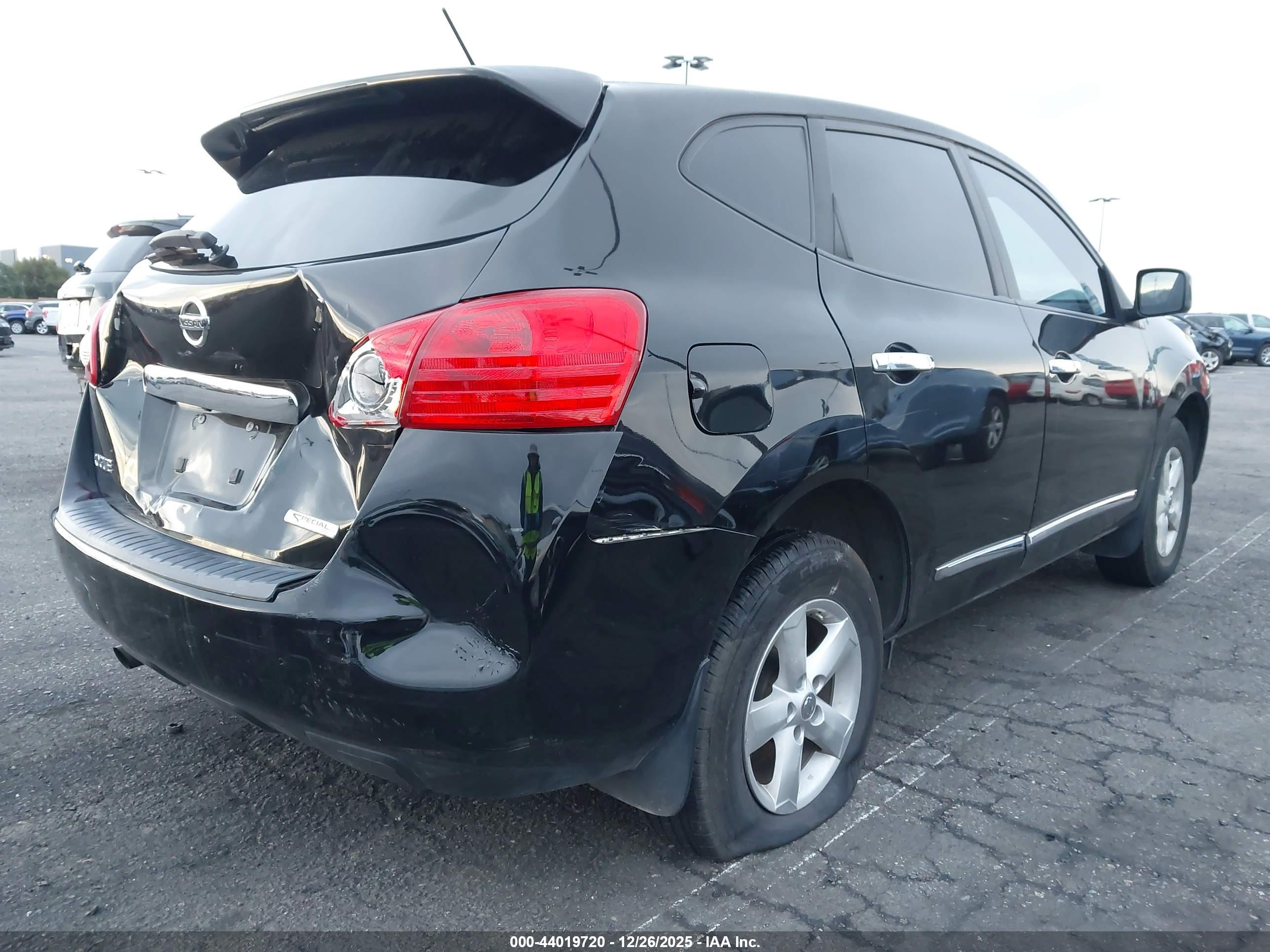 NISSAN ROGUE image 4