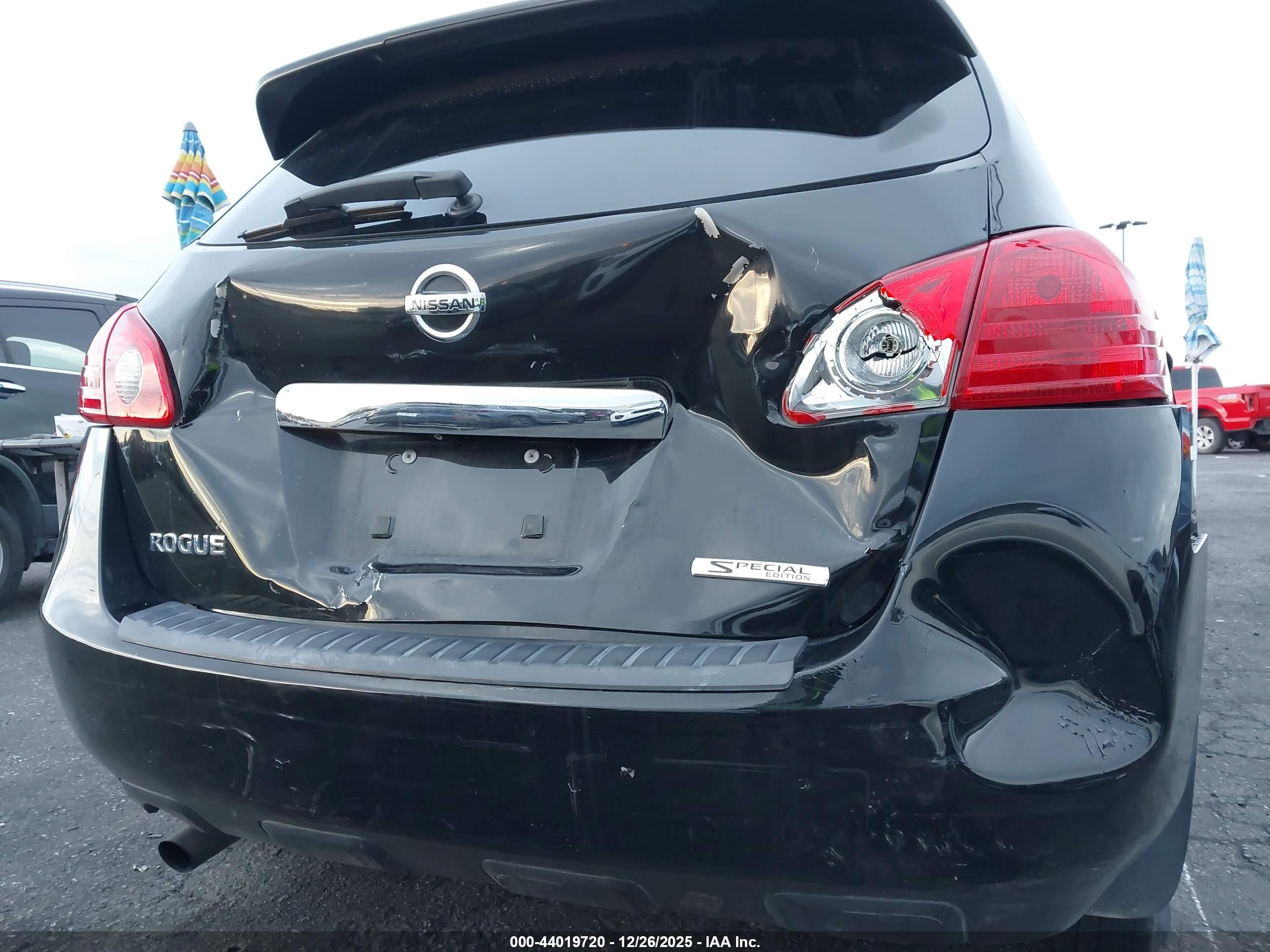 NISSAN ROGUE image 6