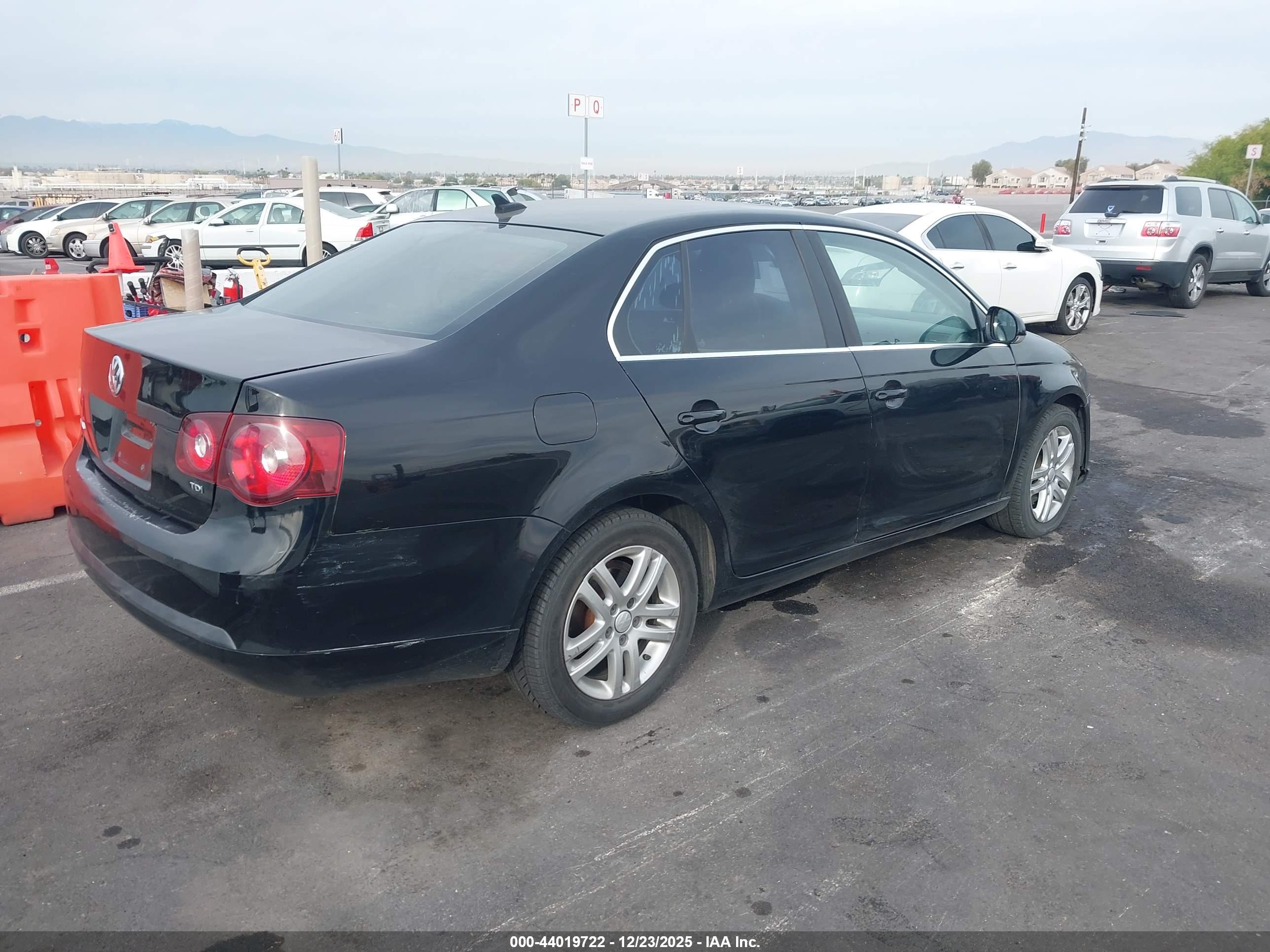 VOLKSWAGEN JETTA image 4