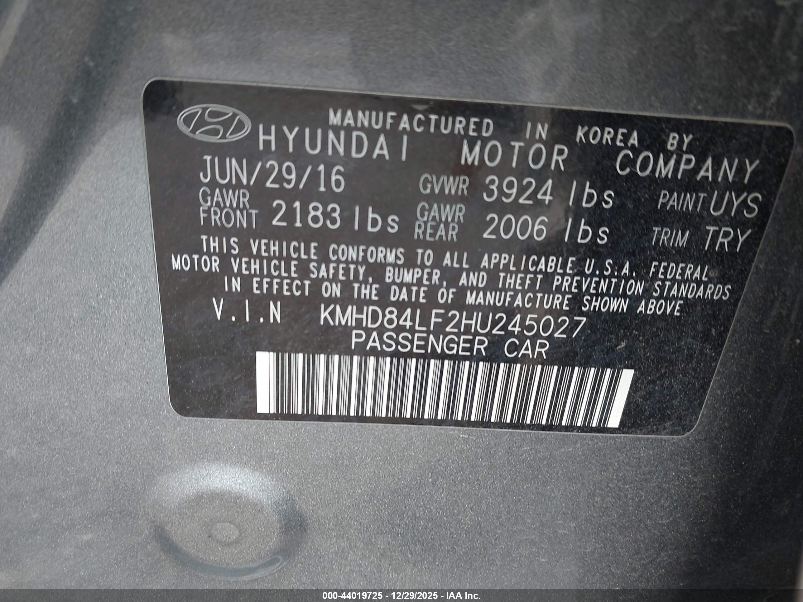 HYUNDAI ELANTRA image 9