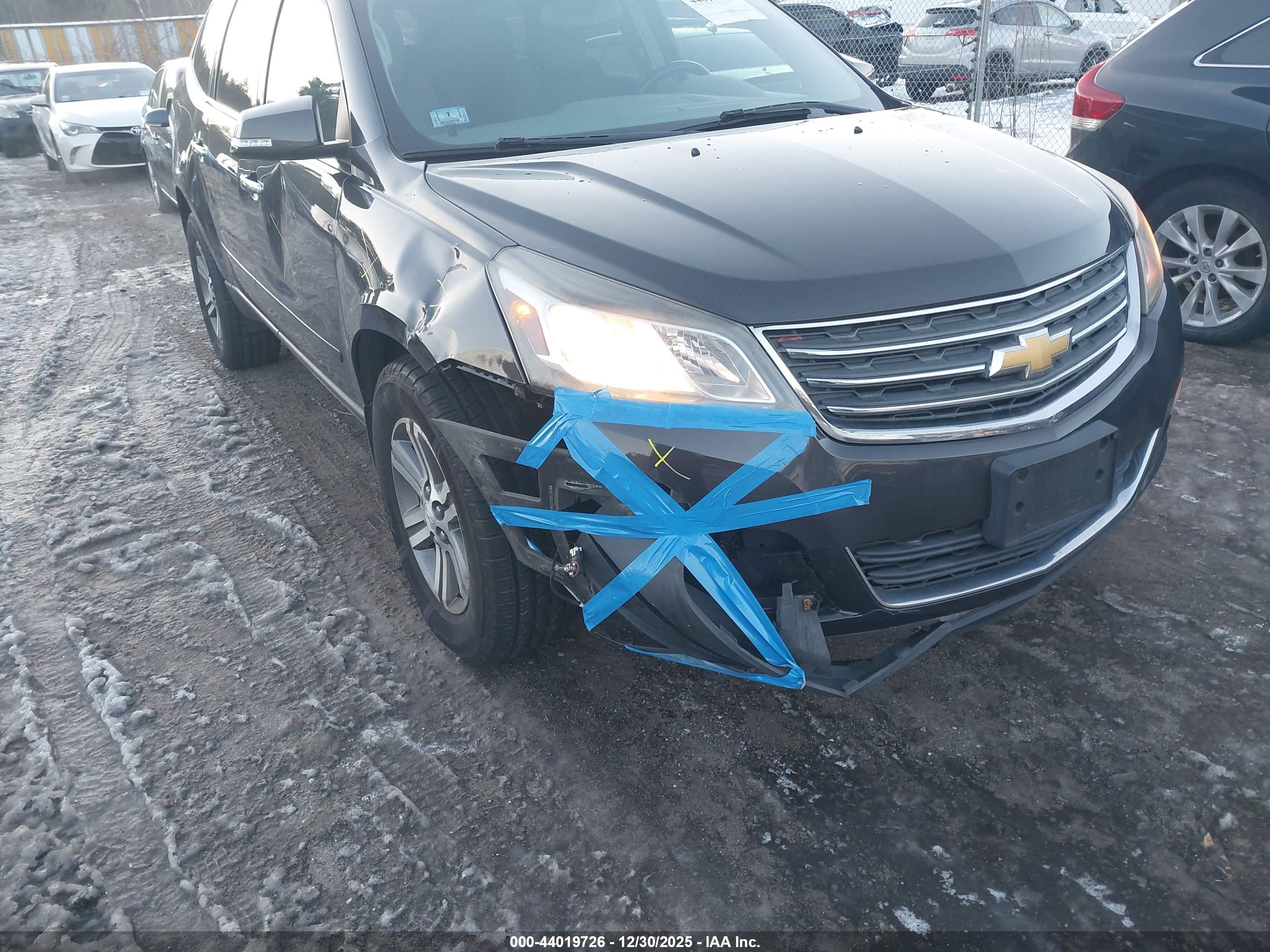 CHEVROLET TRAVERSE image 6