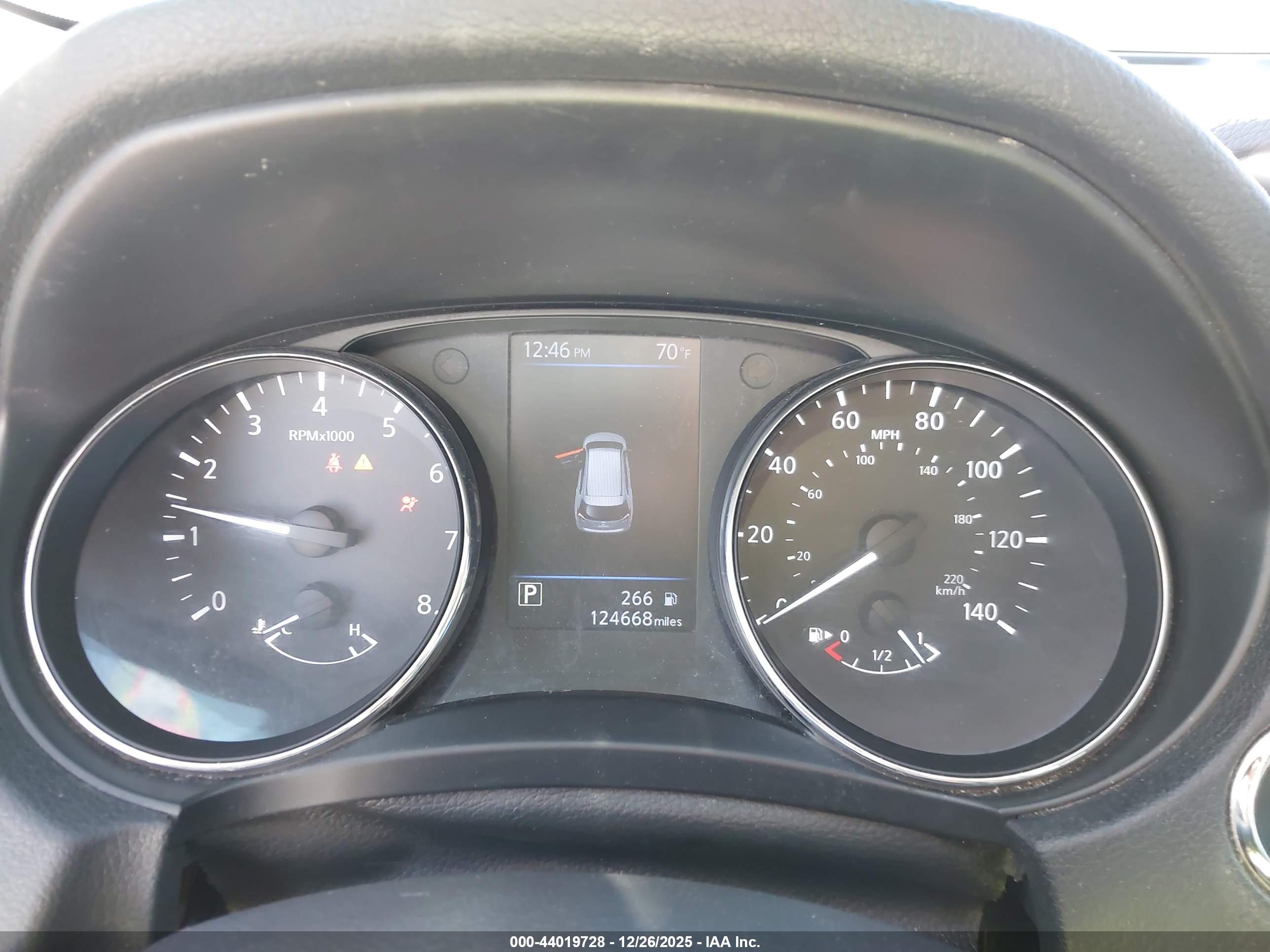 NISSAN ROGUE image 7