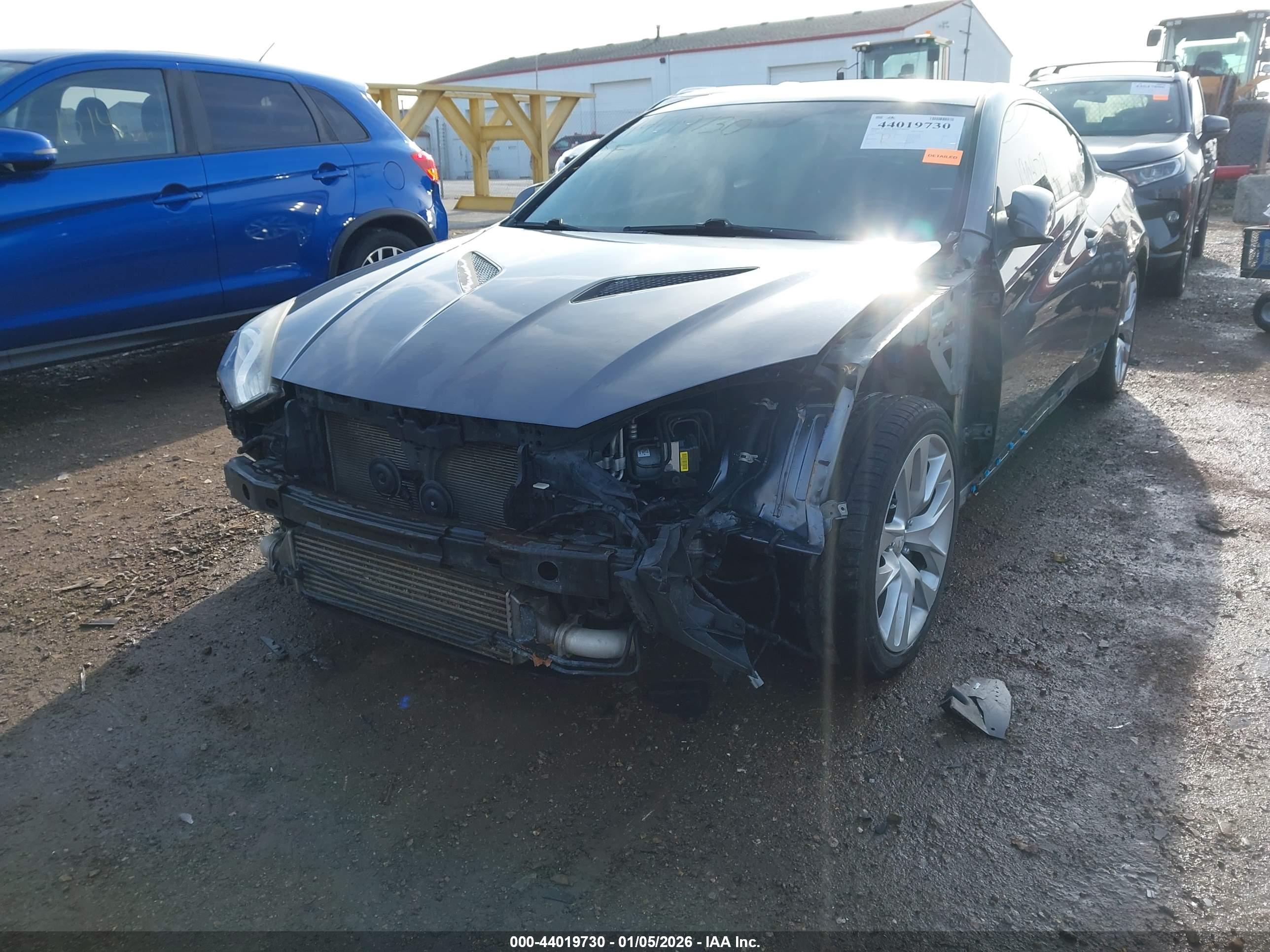 HYUNDAI GENESIS image 2