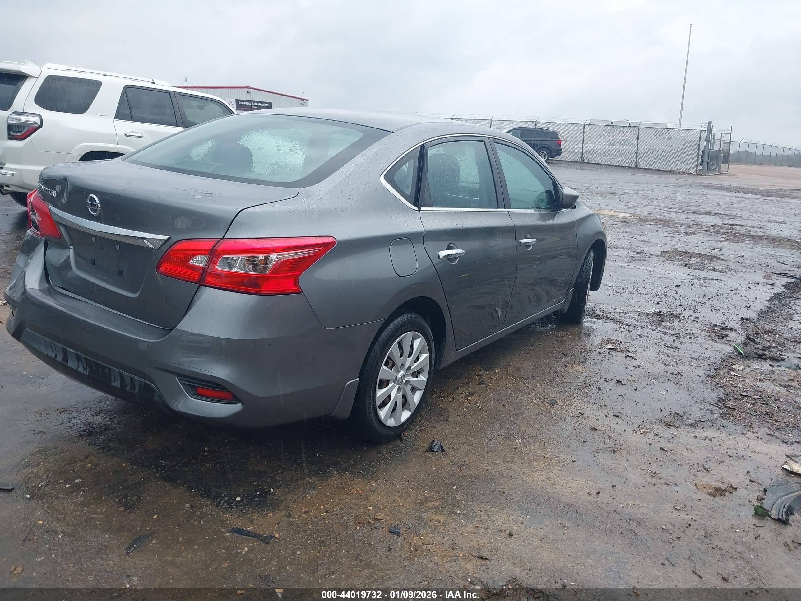 NISSAN SENTRA image 4