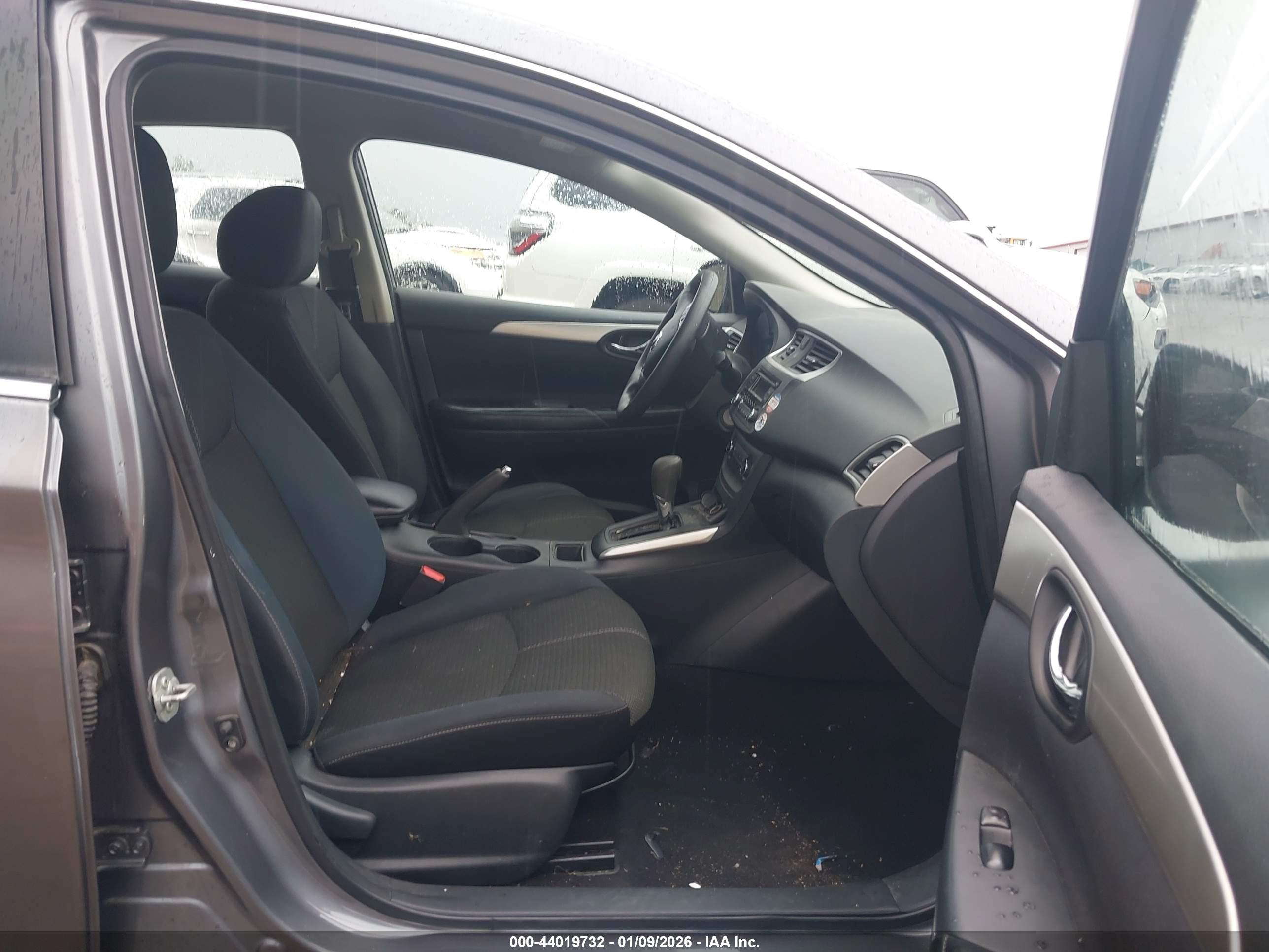 NISSAN SENTRA image 5