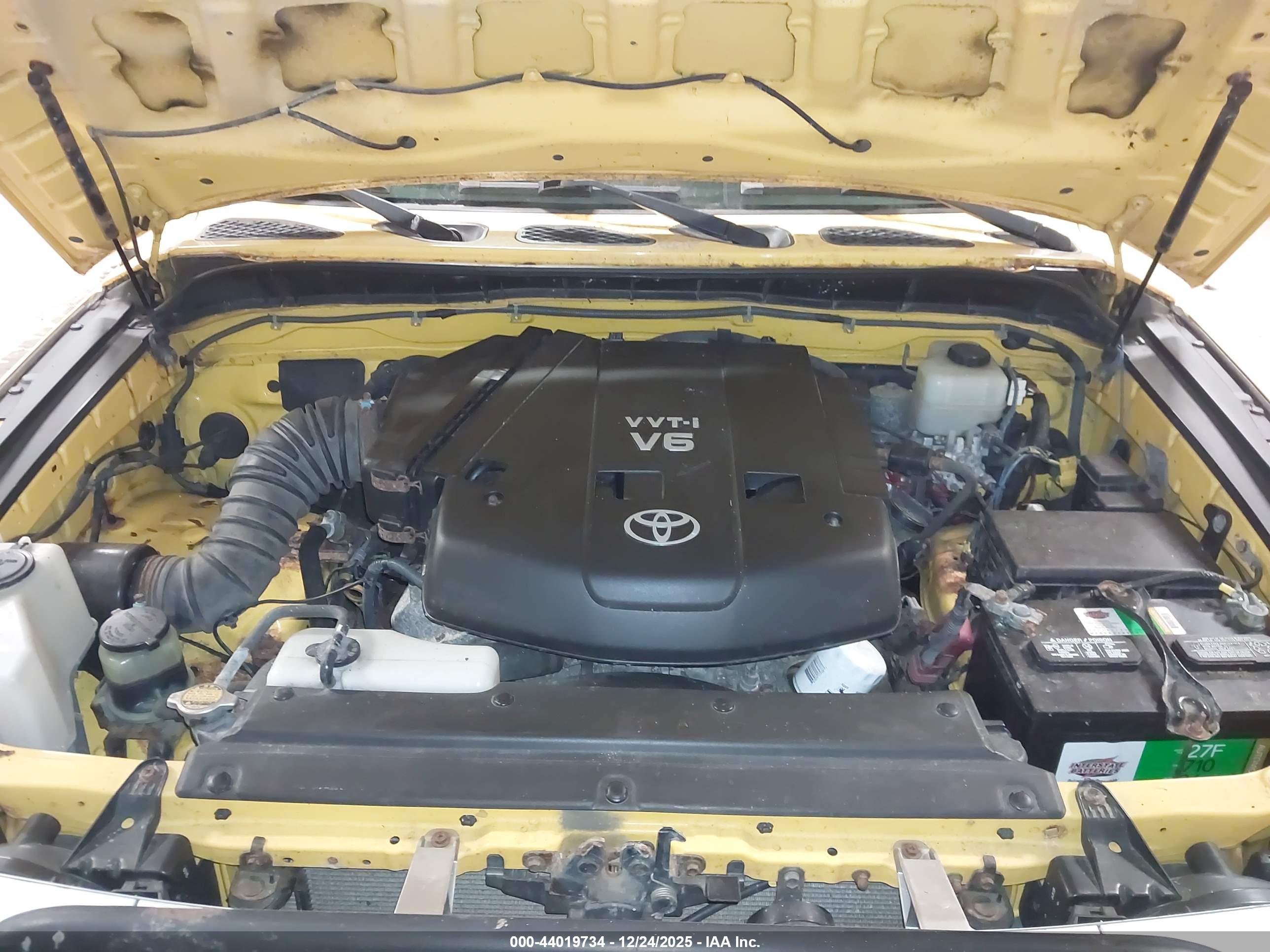 TOYOTA FJ image 10