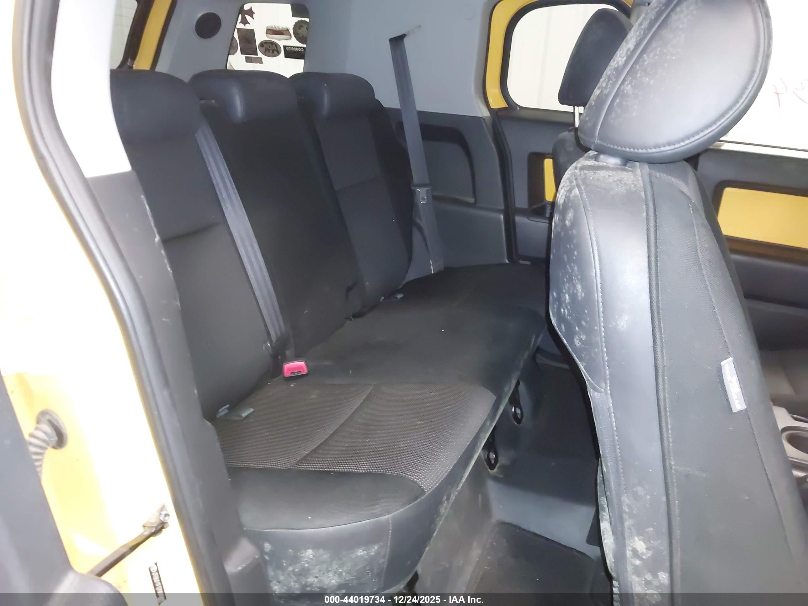 TOYOTA FJ image 8