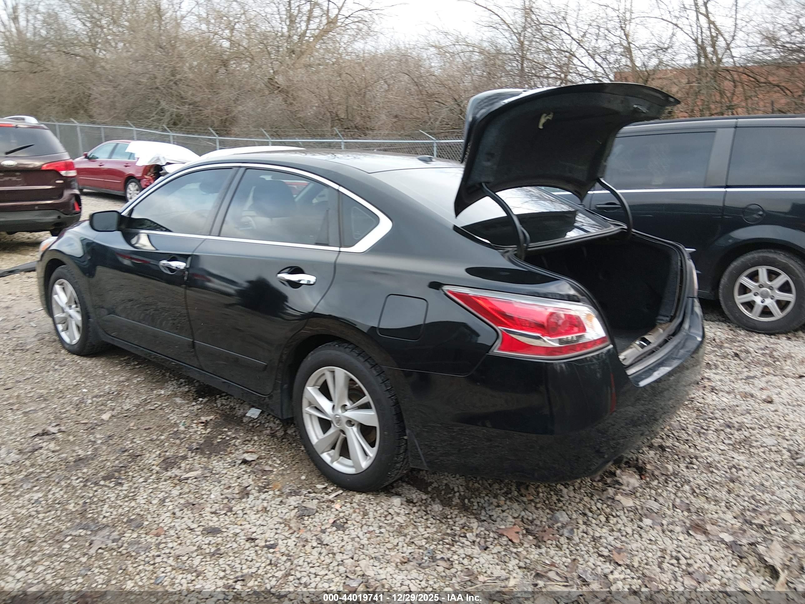 NISSAN ALTIMA image 3