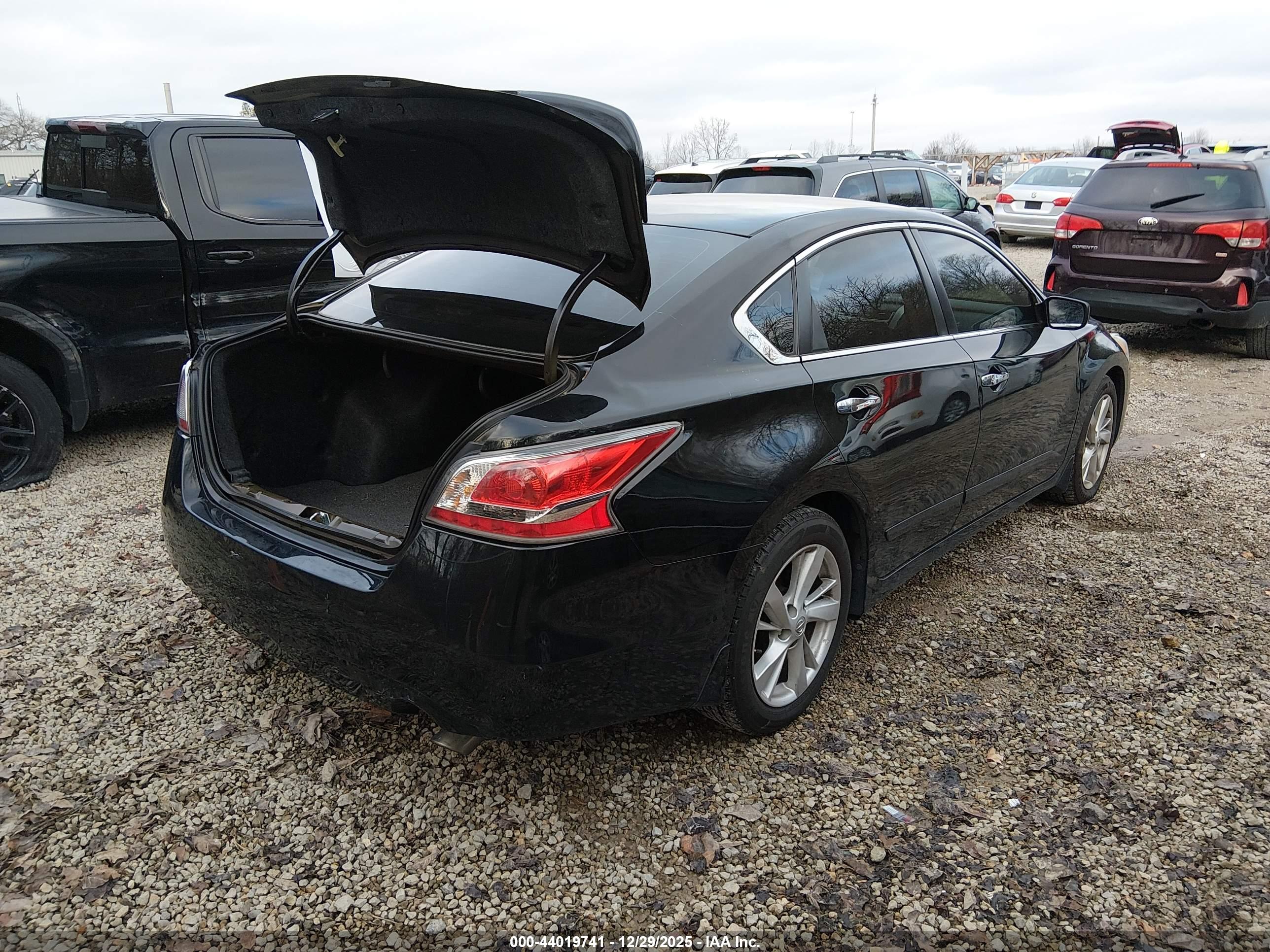 NISSAN ALTIMA image 4
