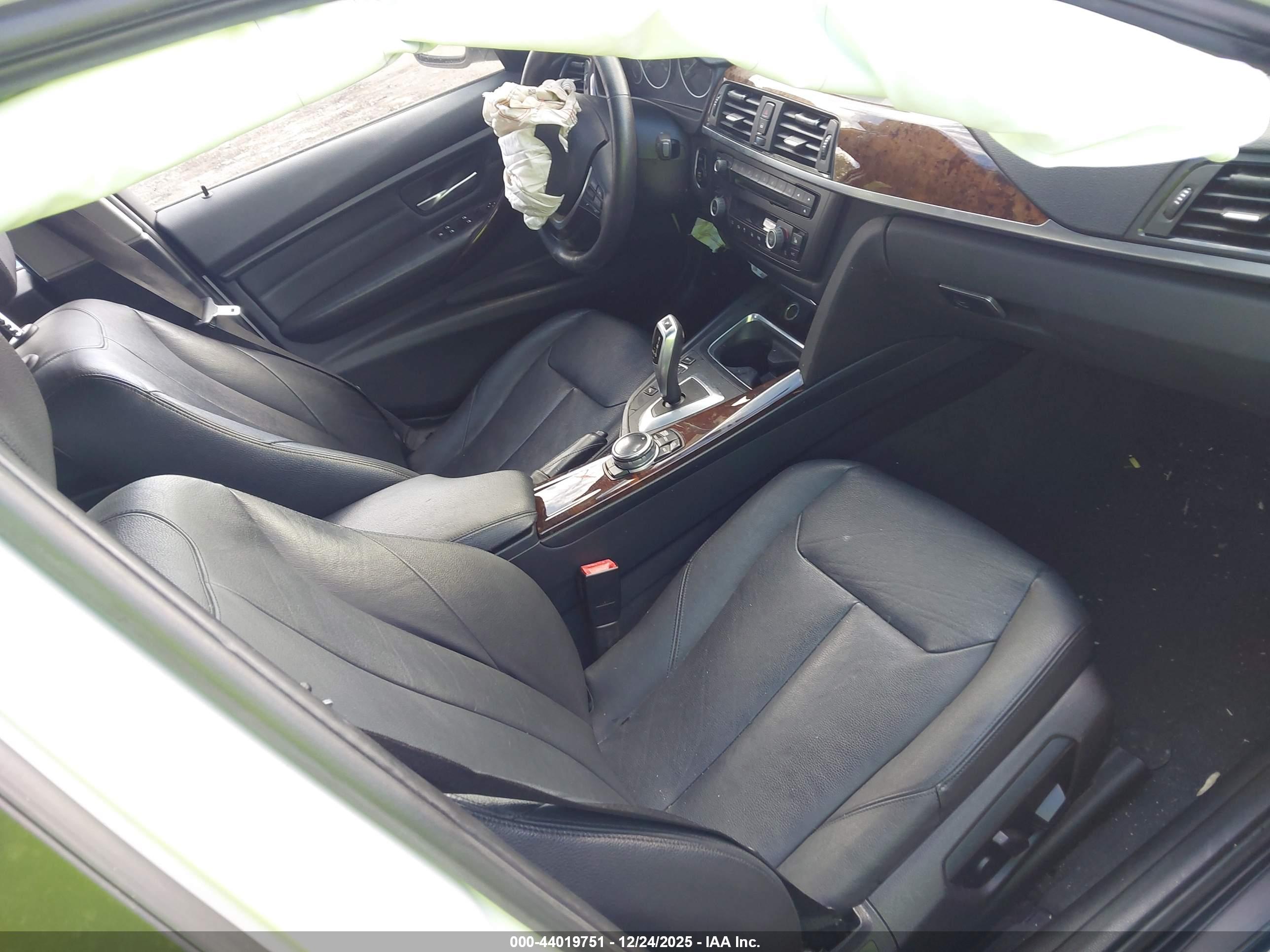 BMW 328I image 5