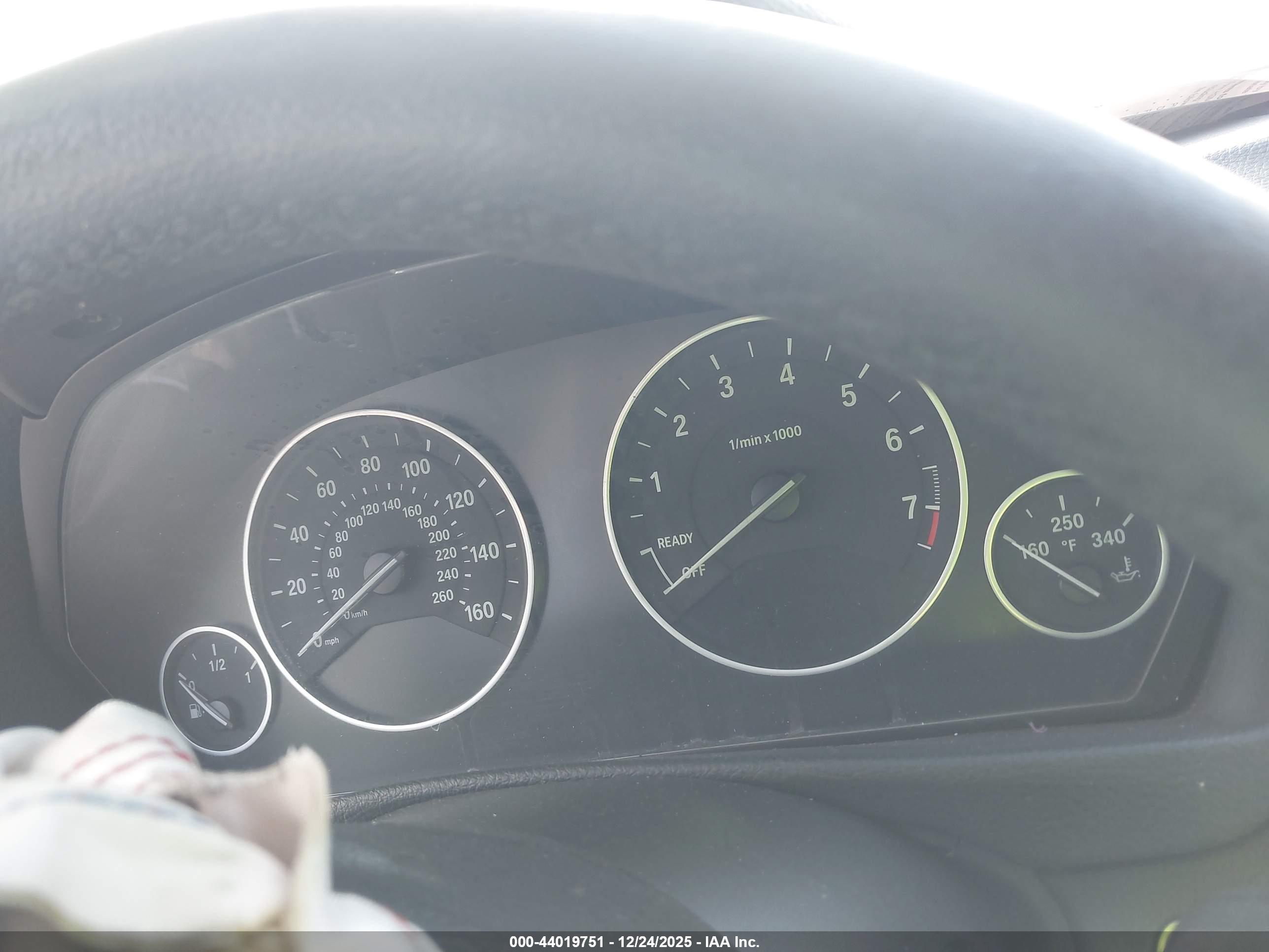 BMW 328I image 7