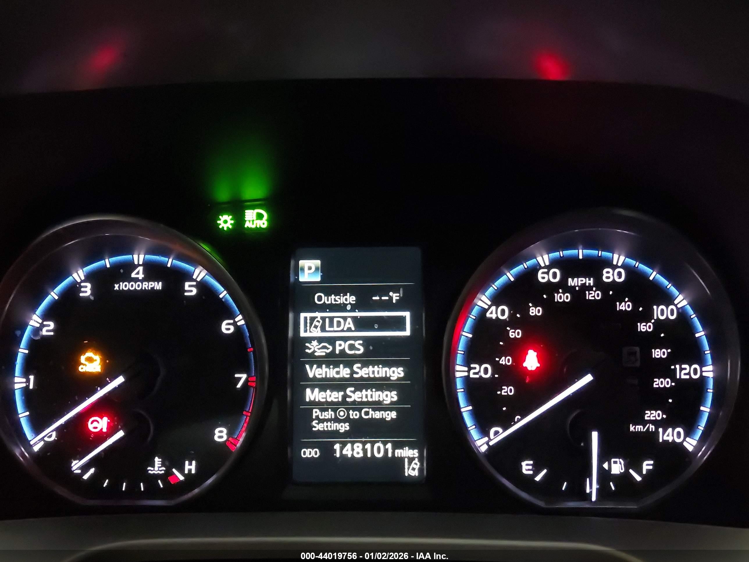 TOYOTA RAV4 image 7