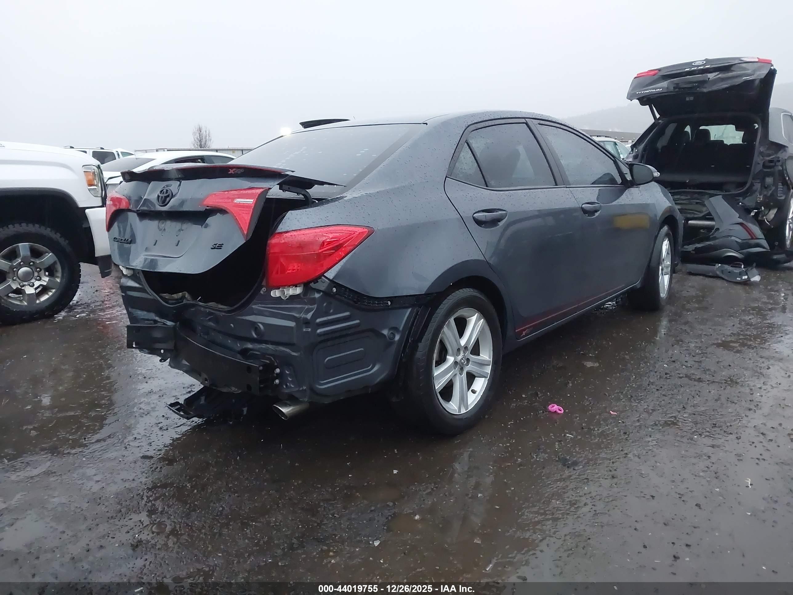 TOYOTA COROLLA image 4
