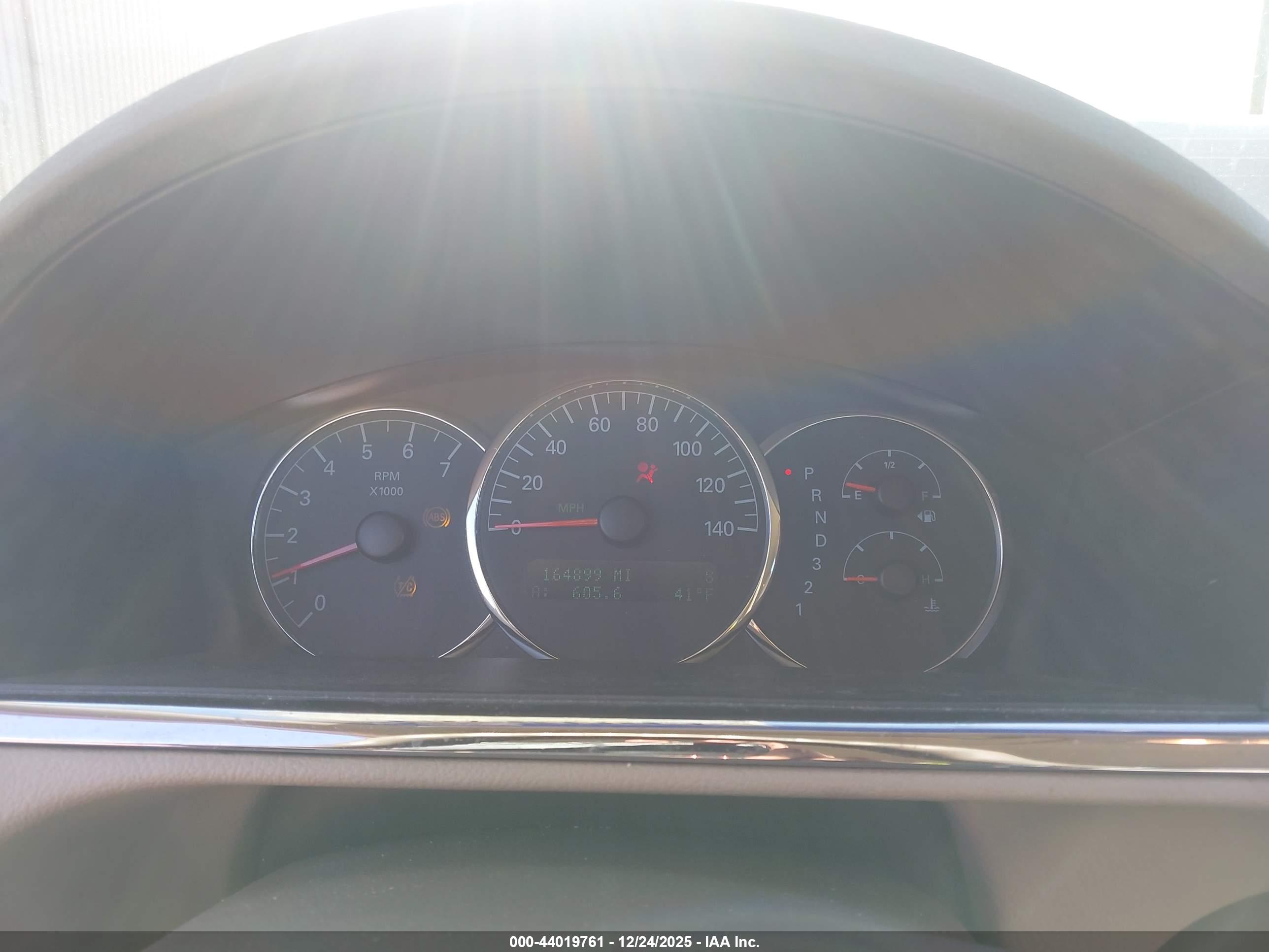 BUICK LACROSSE image 7