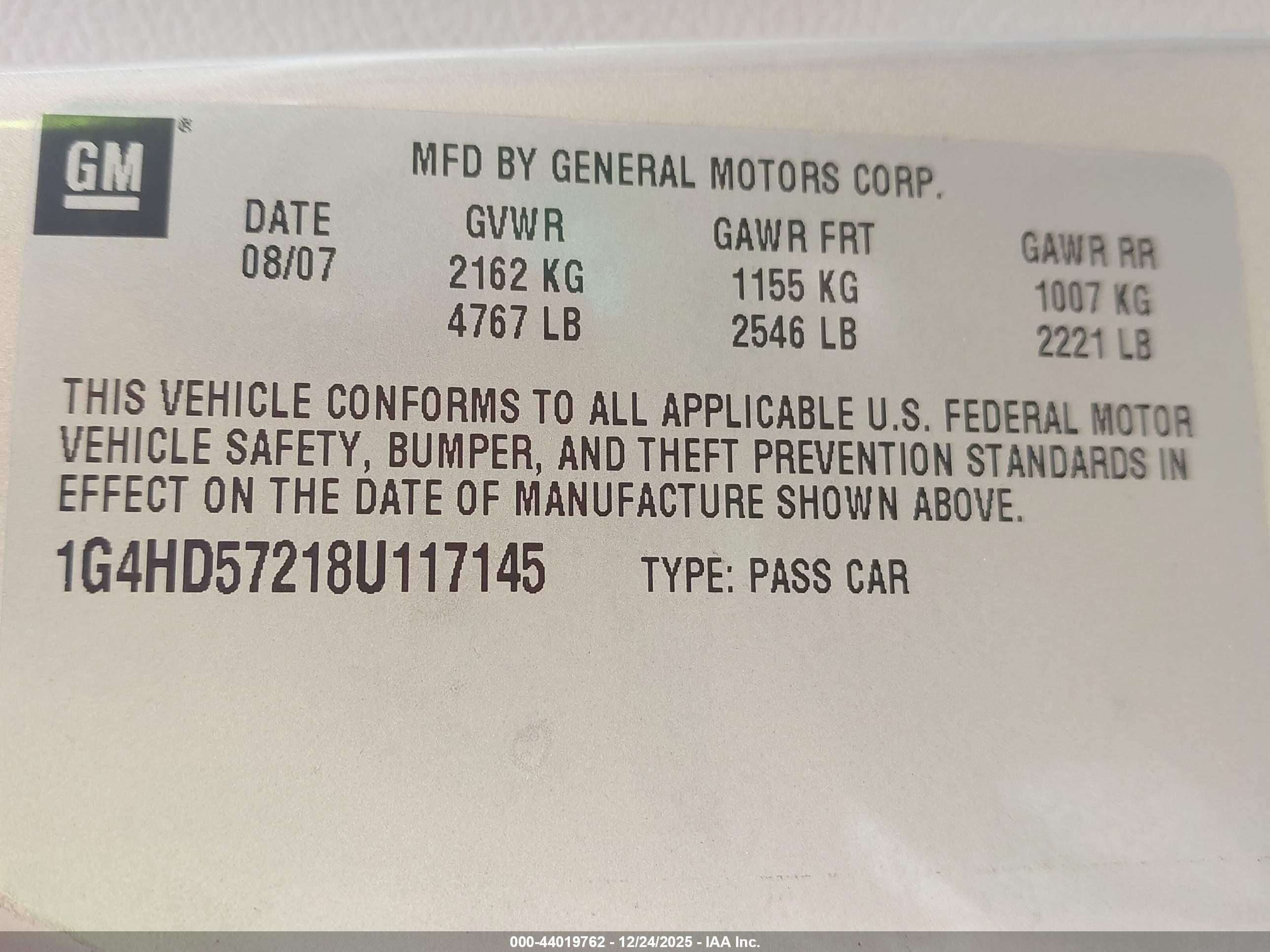 BUICK LUCERNE image 9