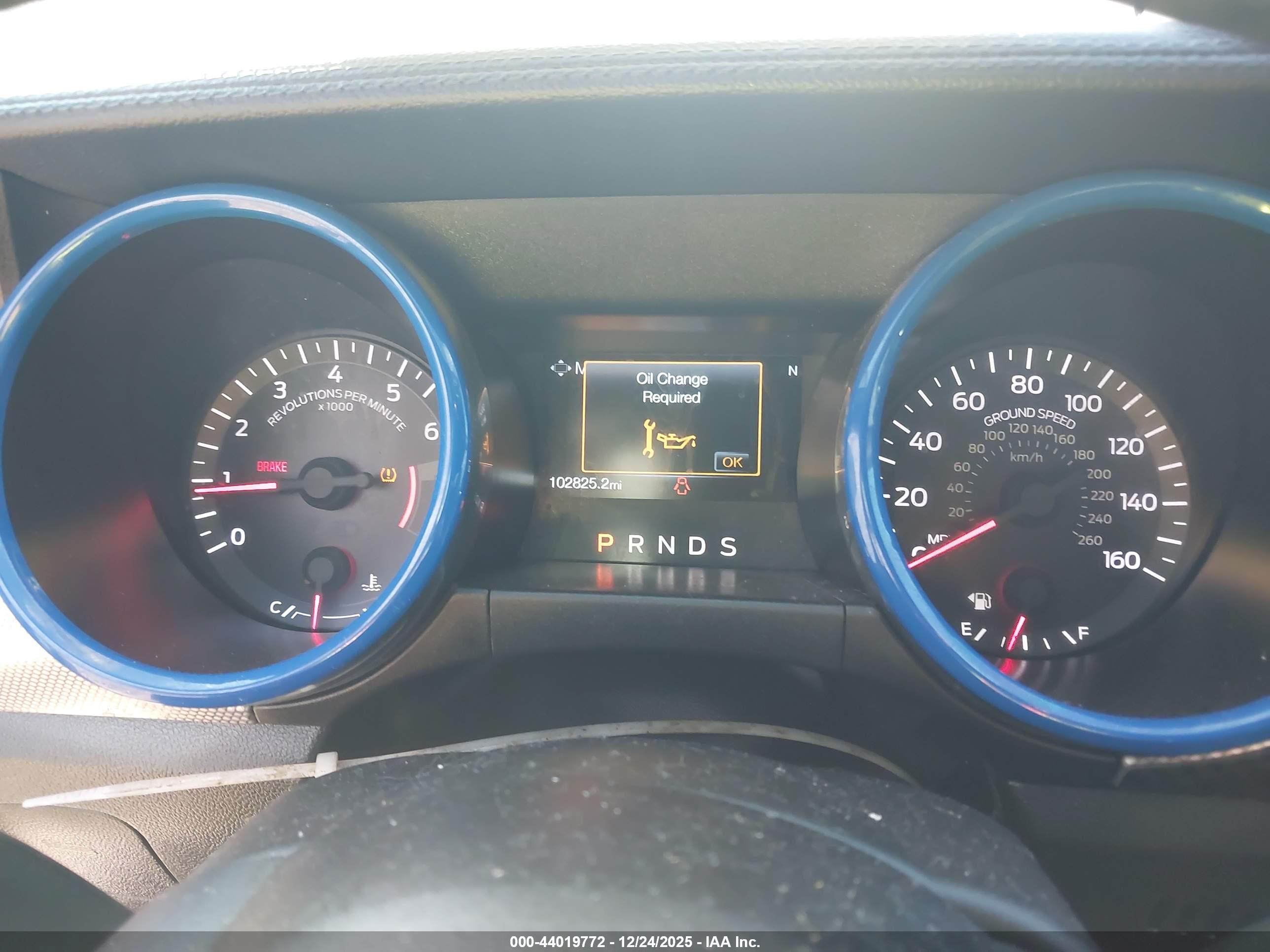 FORD MUSTANG image 7