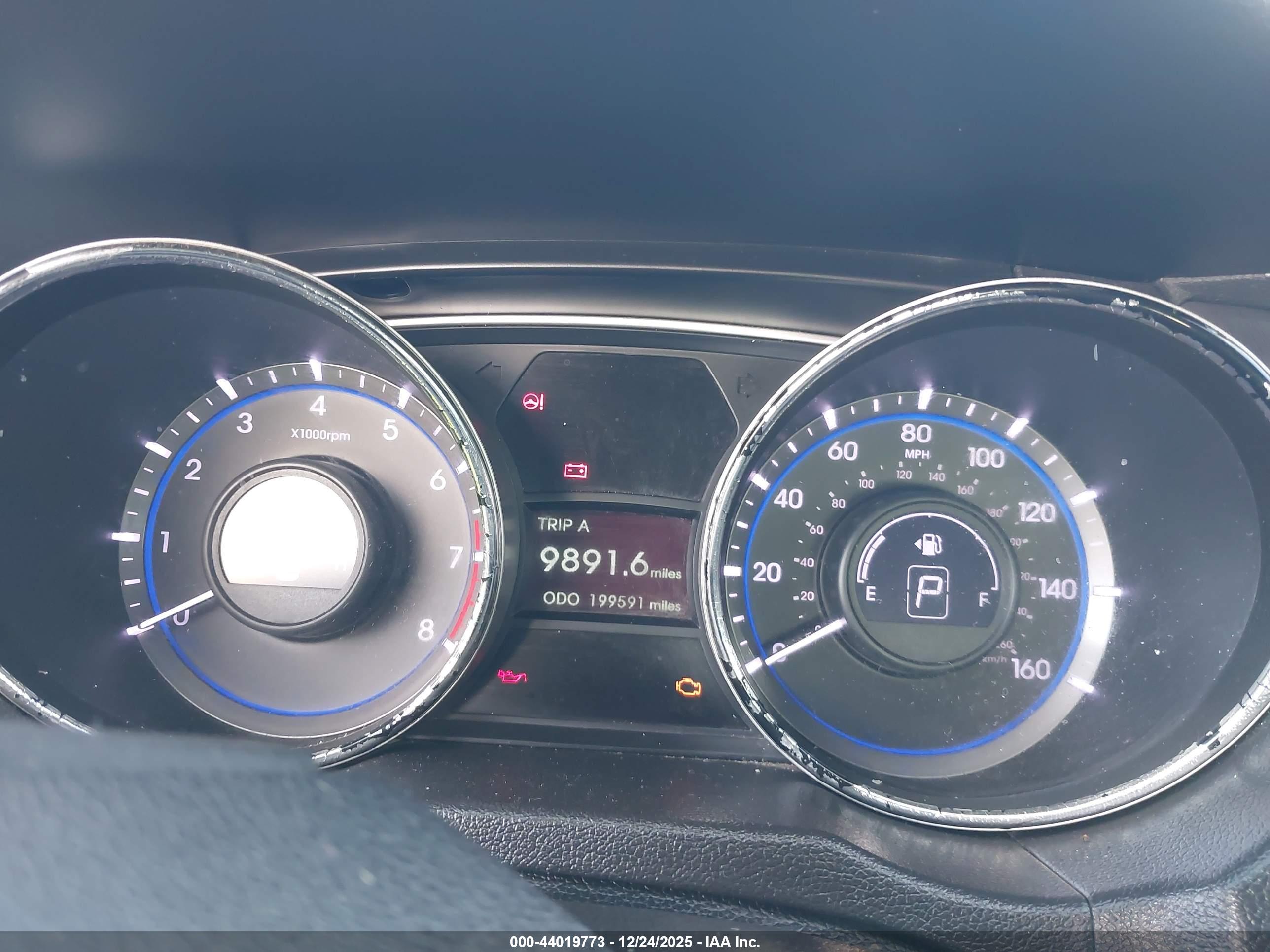 HYUNDAI SONATA image 7