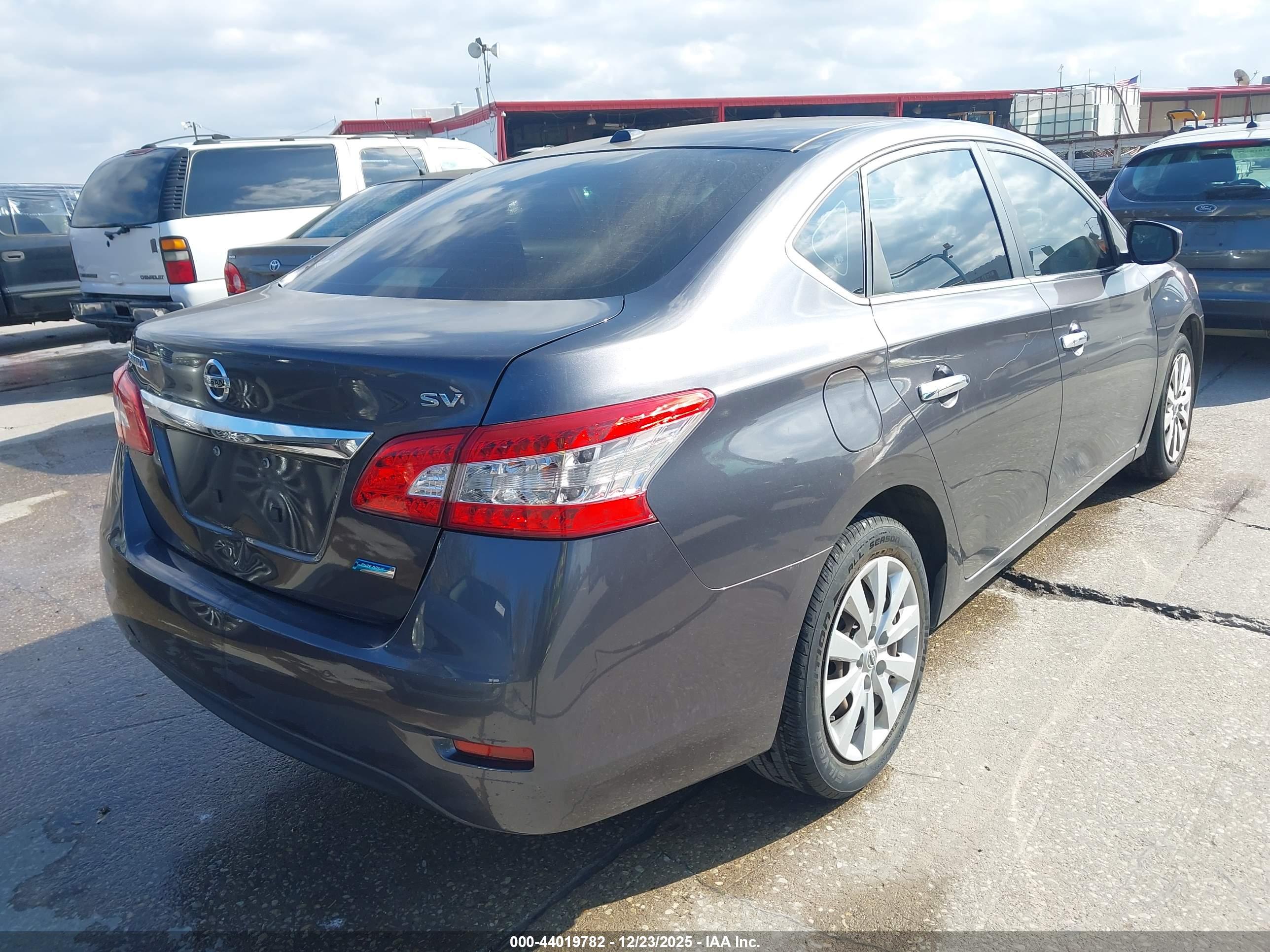 NISSAN SENTRA image 4