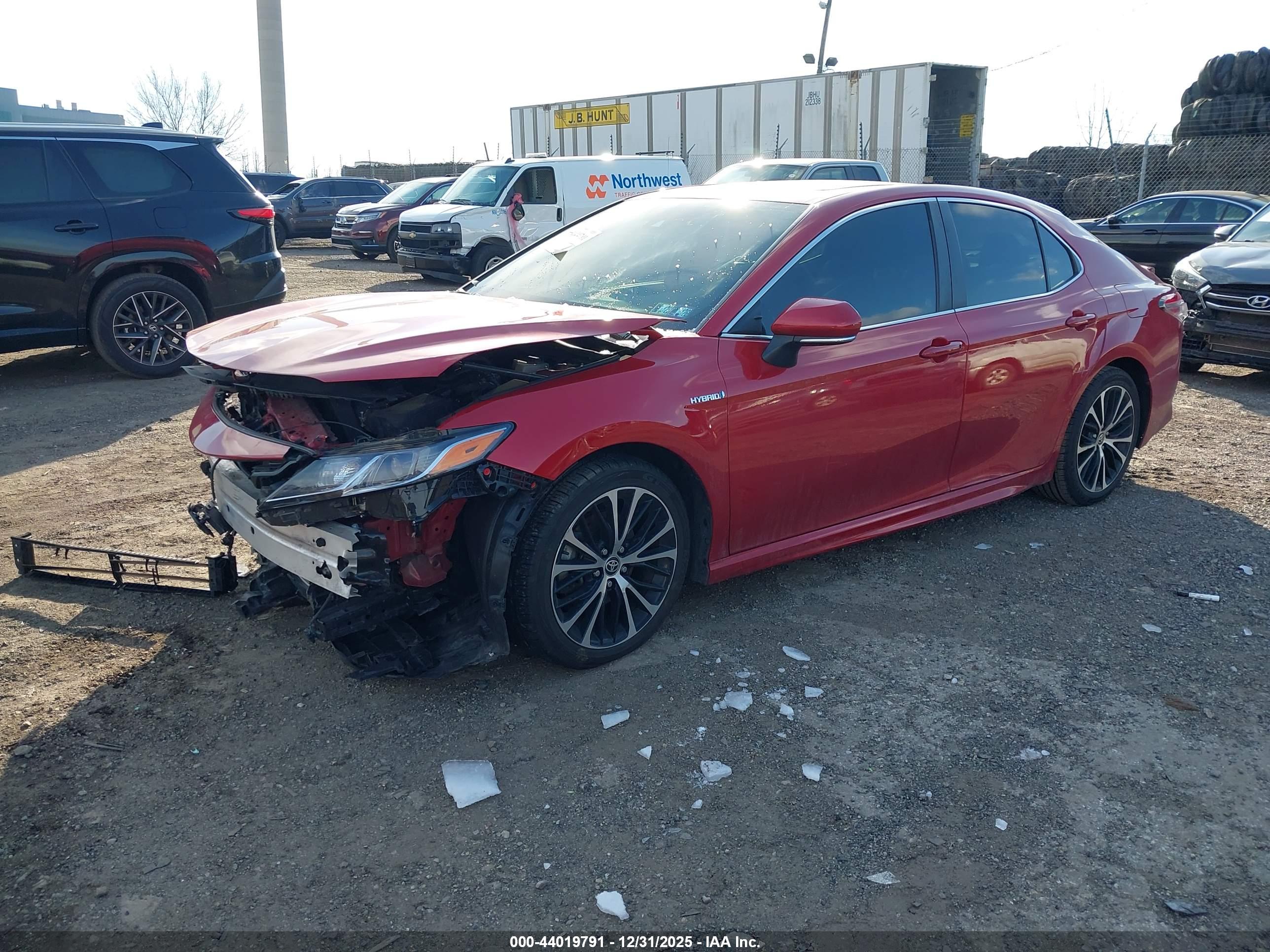 TOYOTA CAMRY image 2