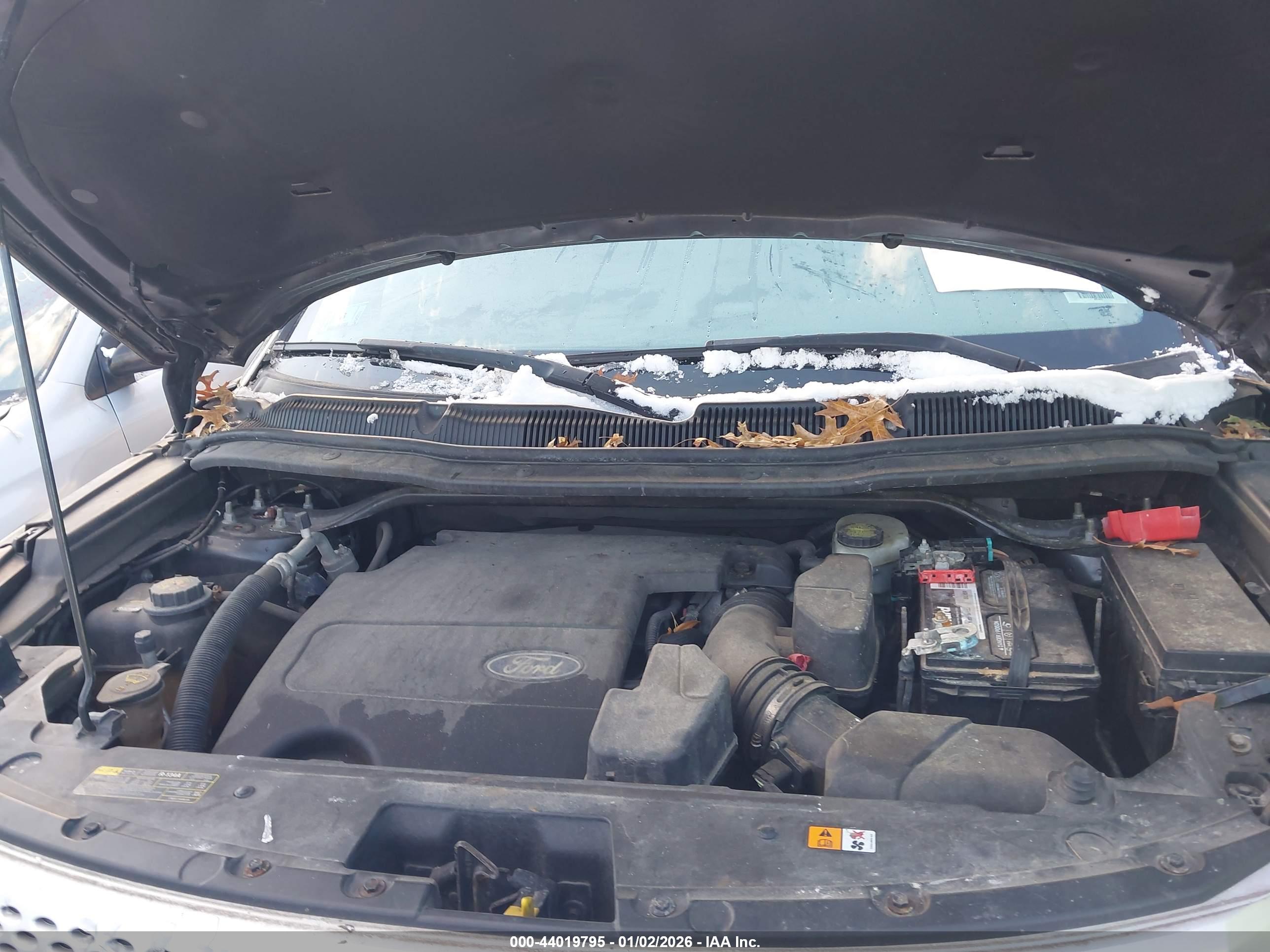 FORD EXPLORER image 10
