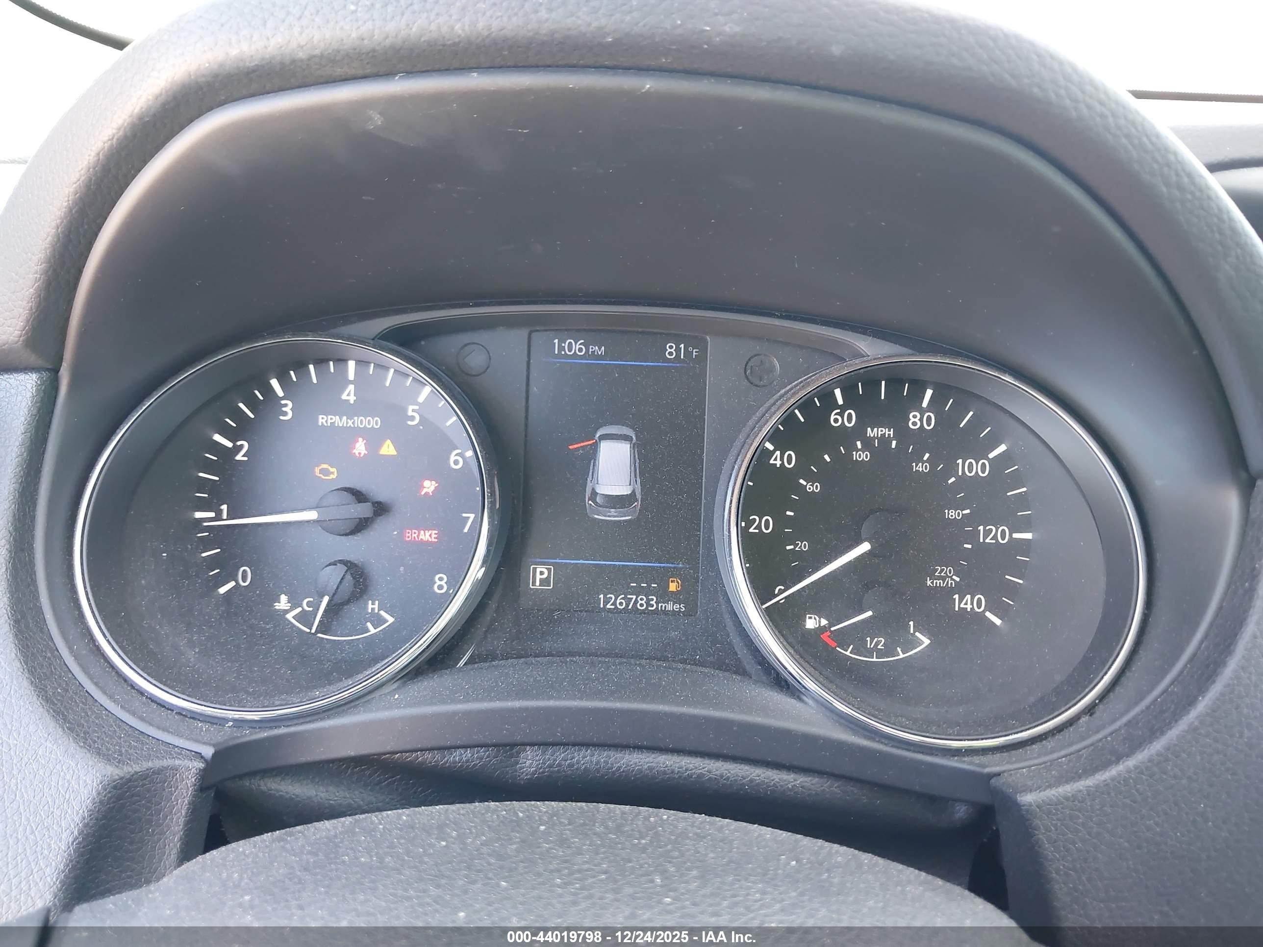 NISSAN ROGUE image 7
