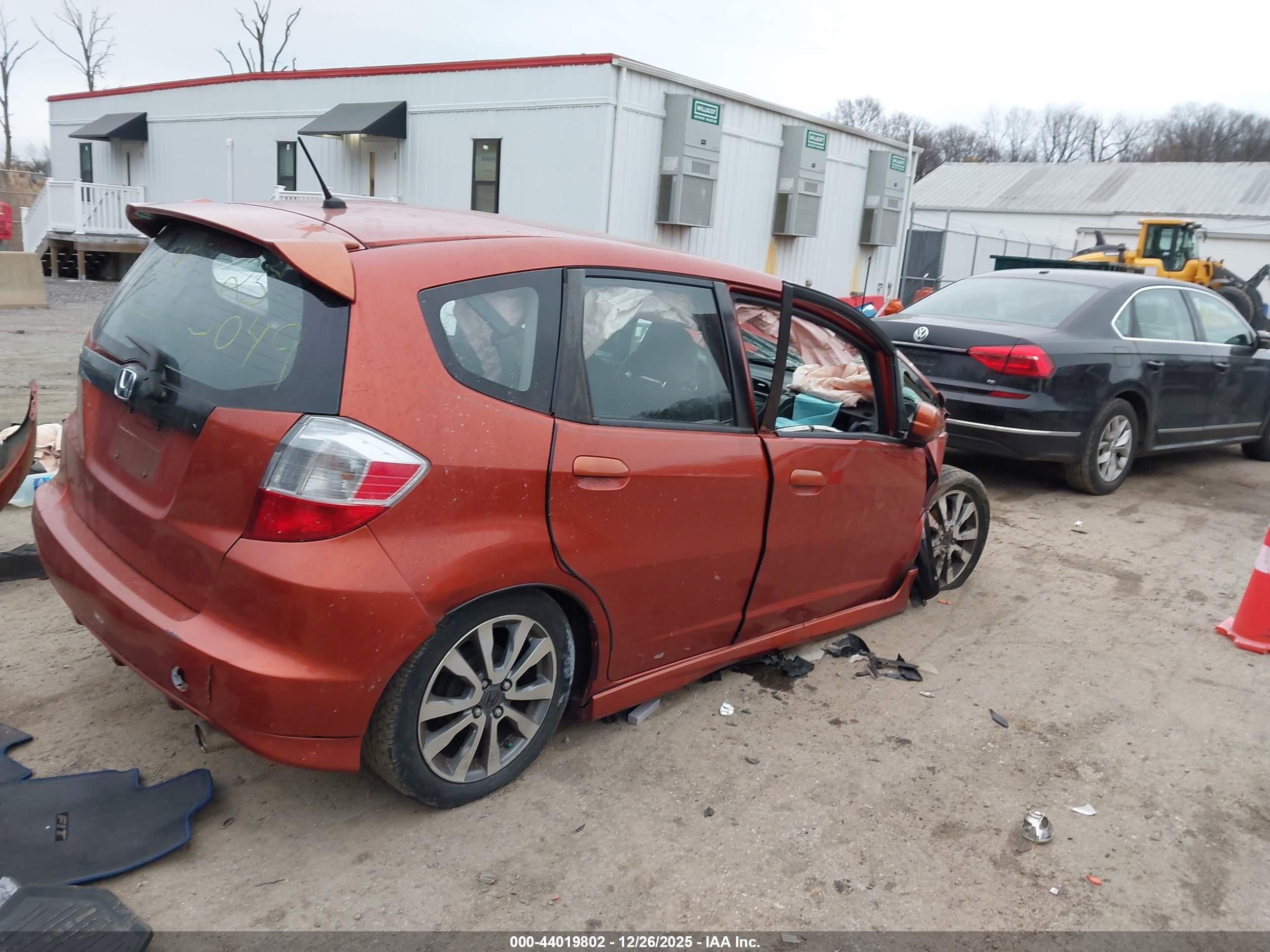 HONDA FIT image 4