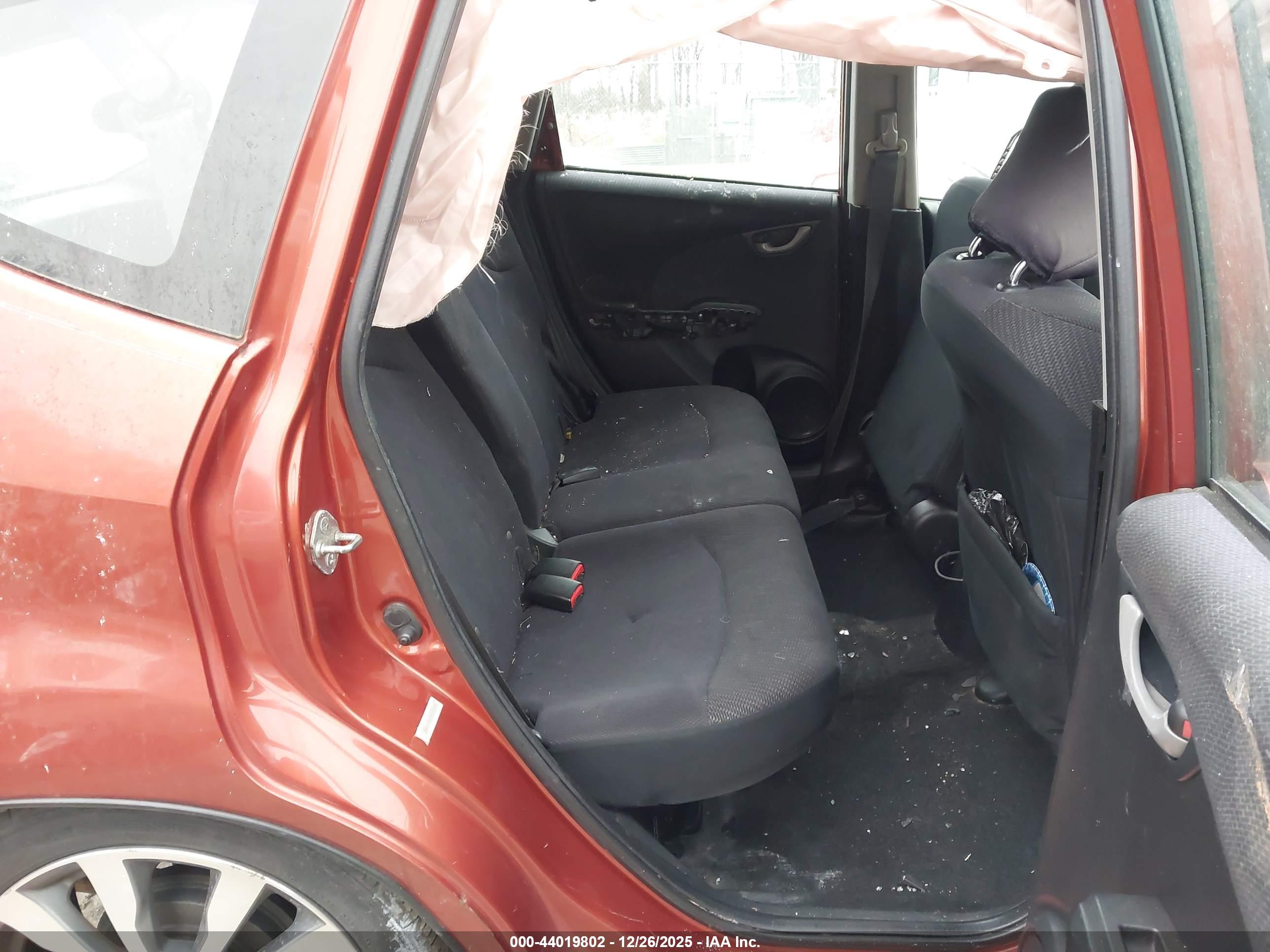 HONDA FIT image 8