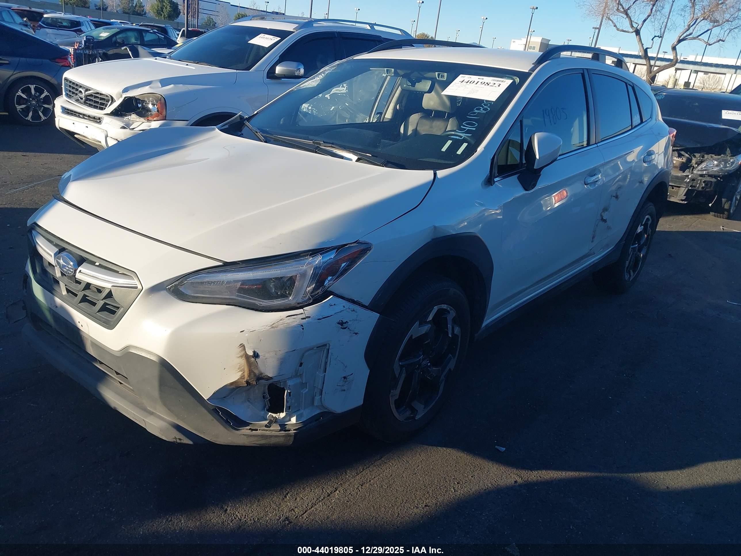 SUBARU CROSSTREK image 2