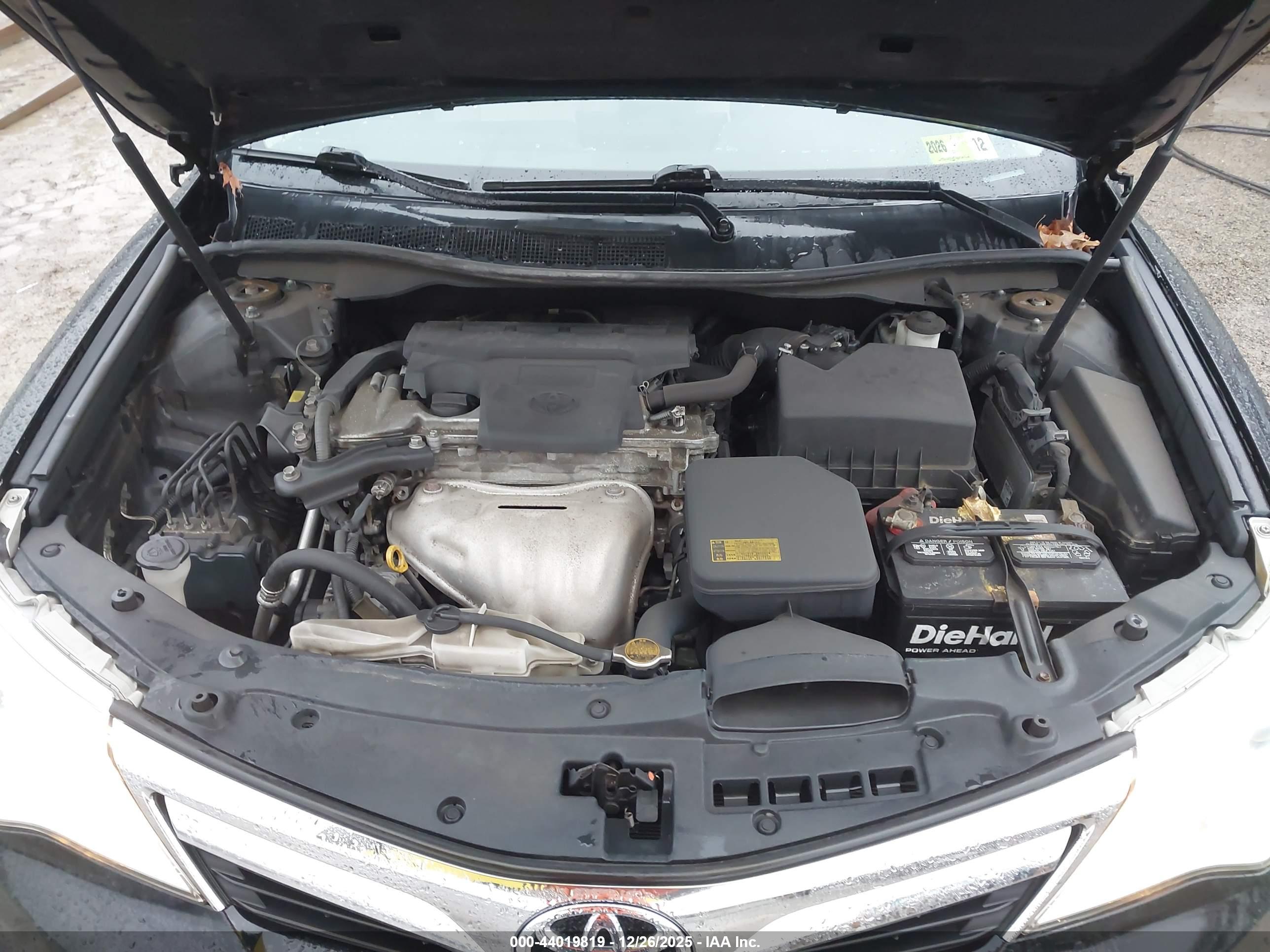 TOYOTA CAMRY image 10