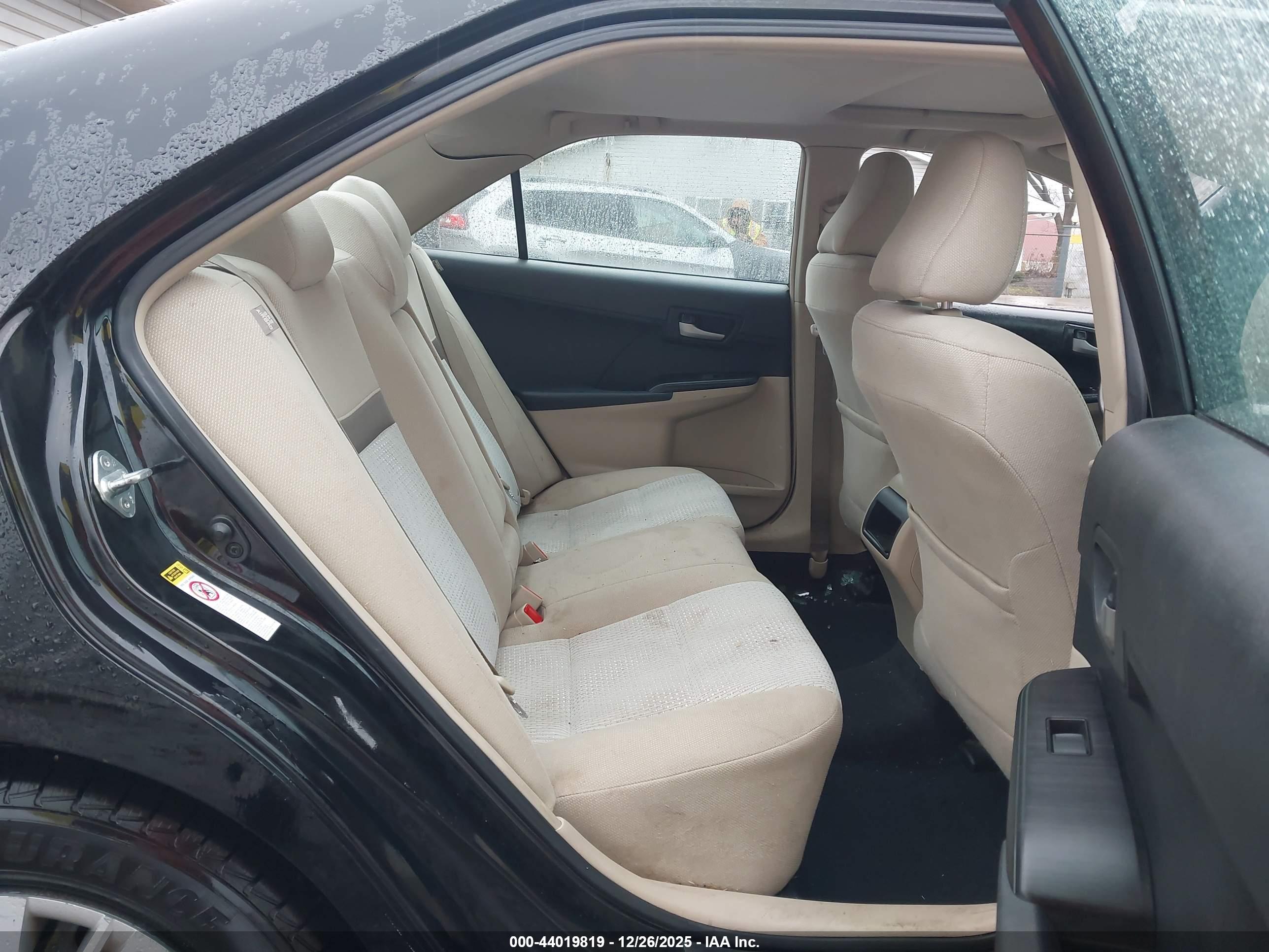 TOYOTA CAMRY image 8