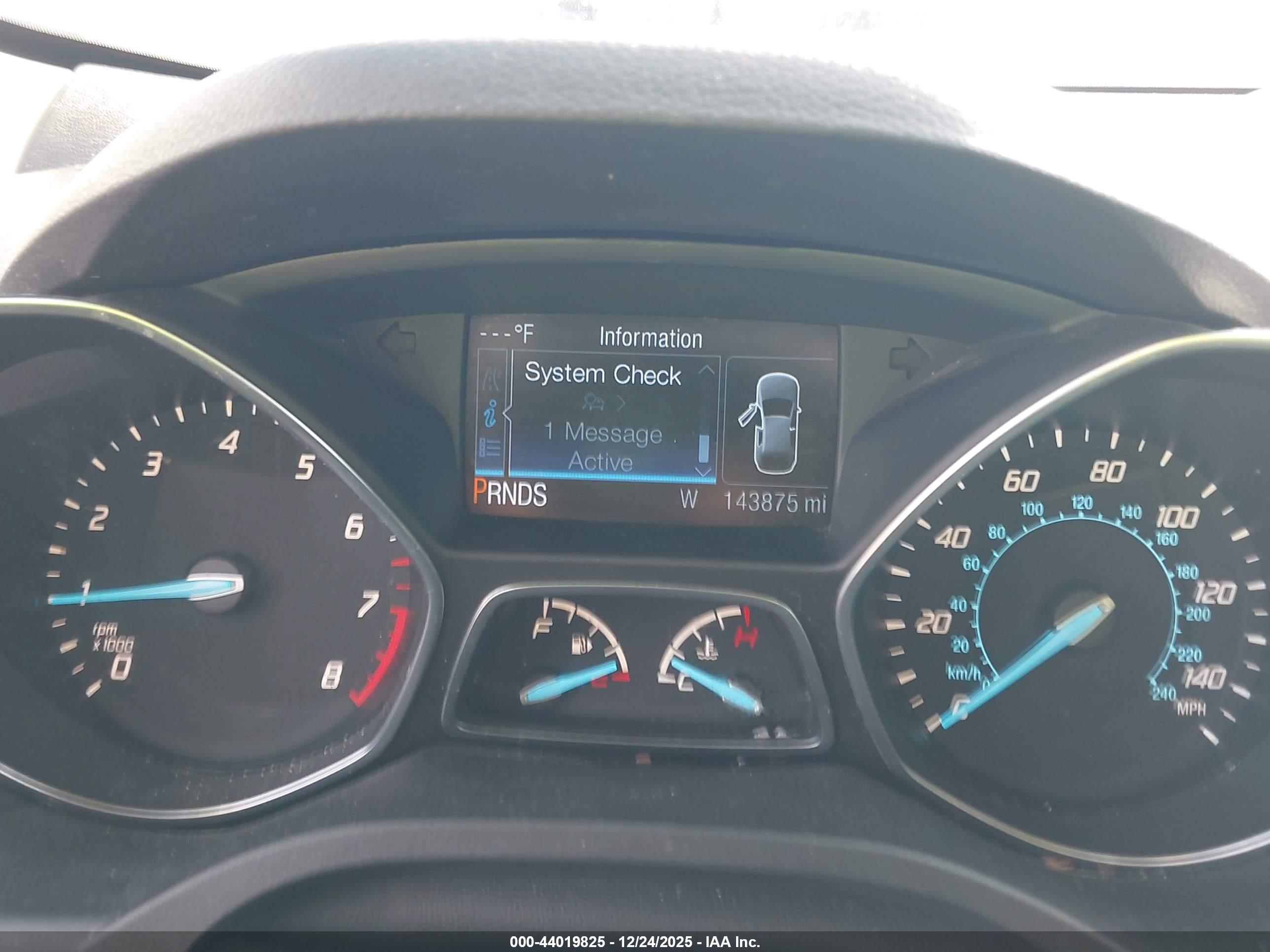 FORD ESCAPE image 7