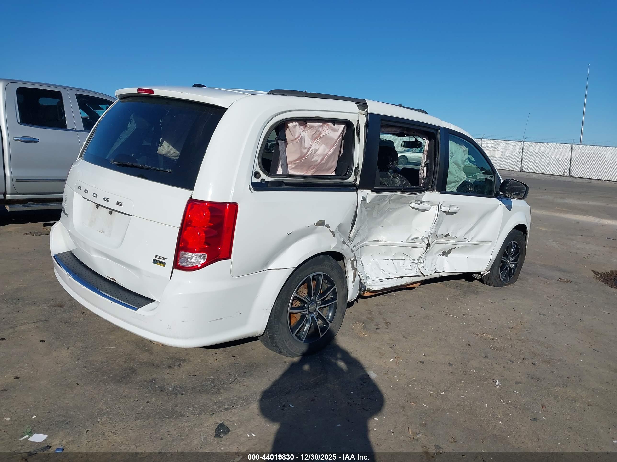 DODGE GRAND image 4