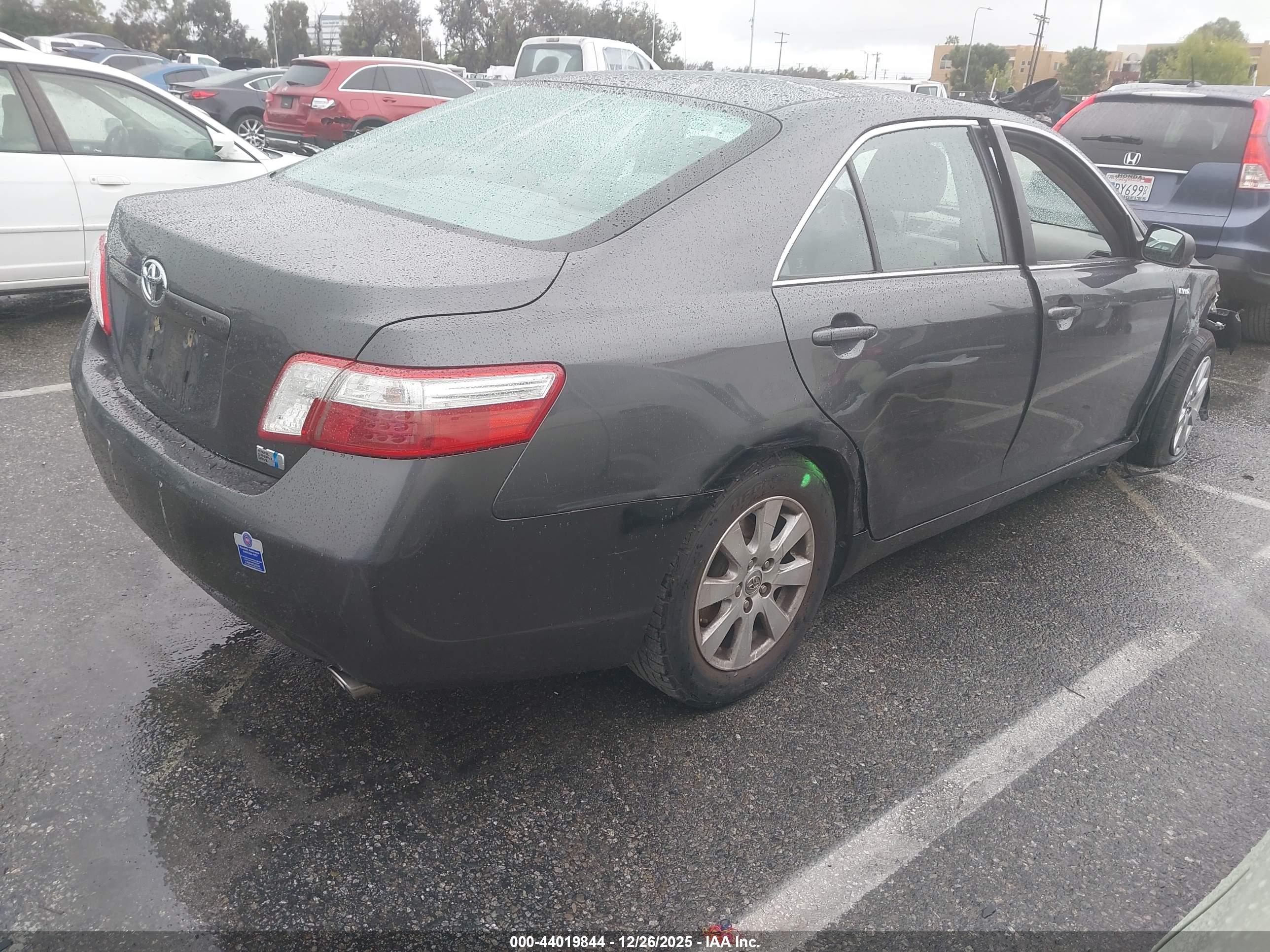 TOYOTA CAMRY image 4