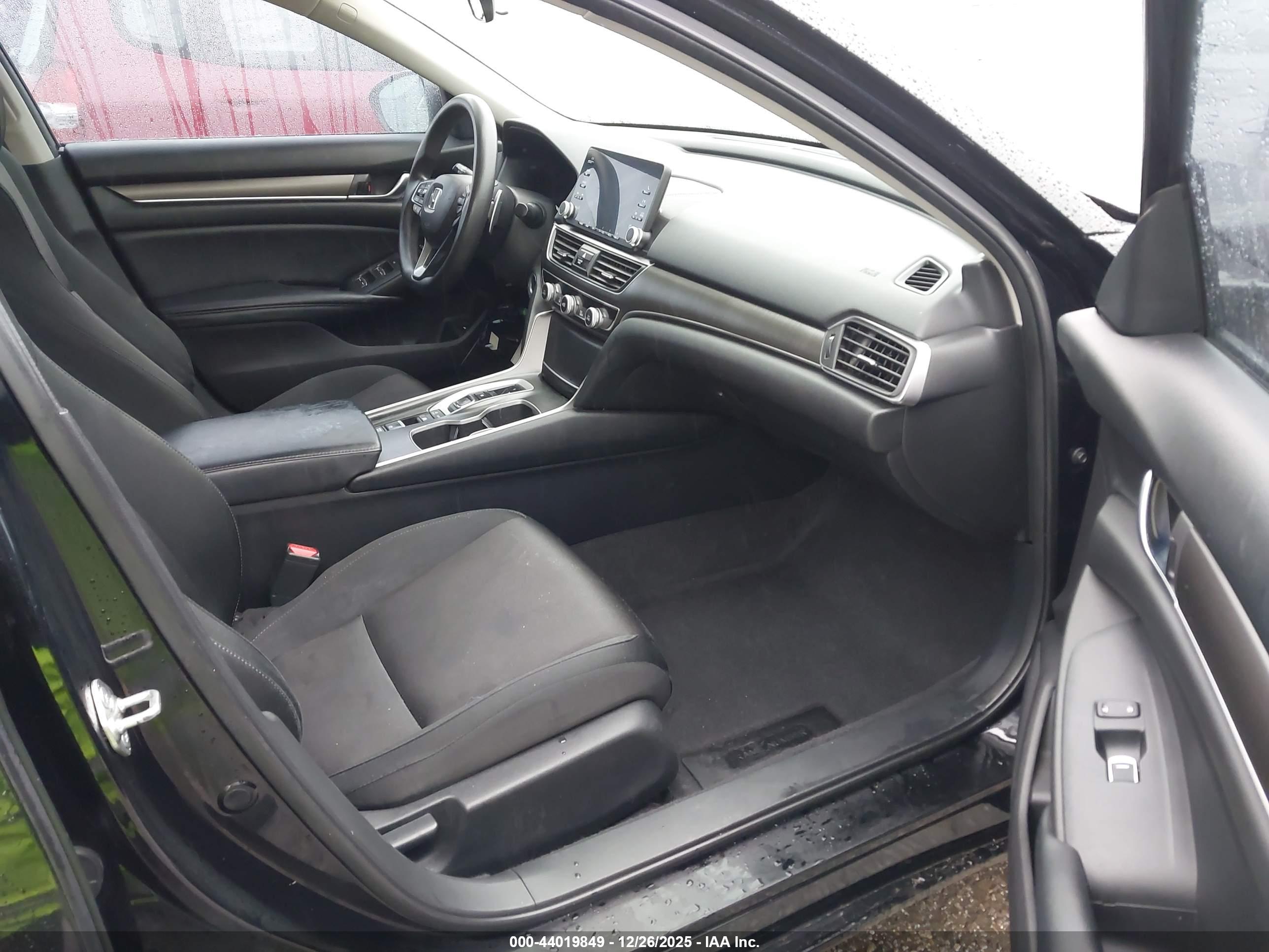 HONDA ACCORD image 5