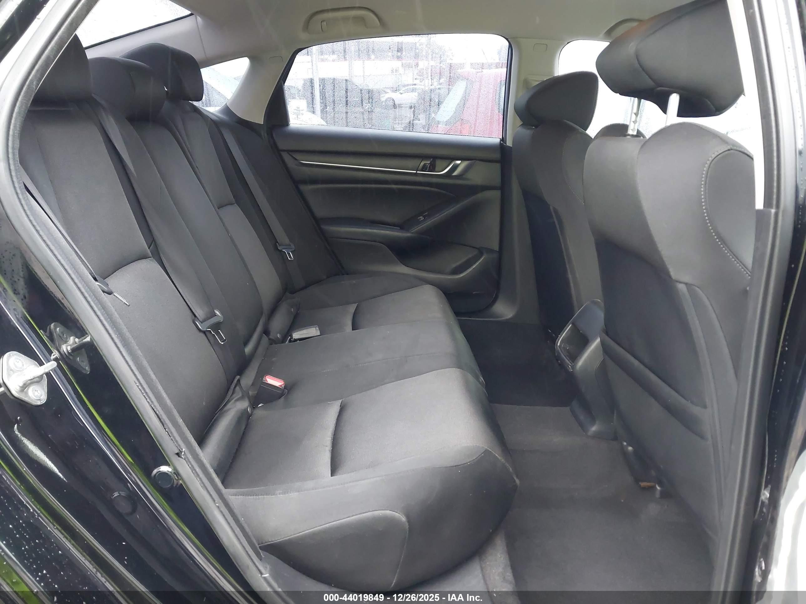 HONDA ACCORD image 8