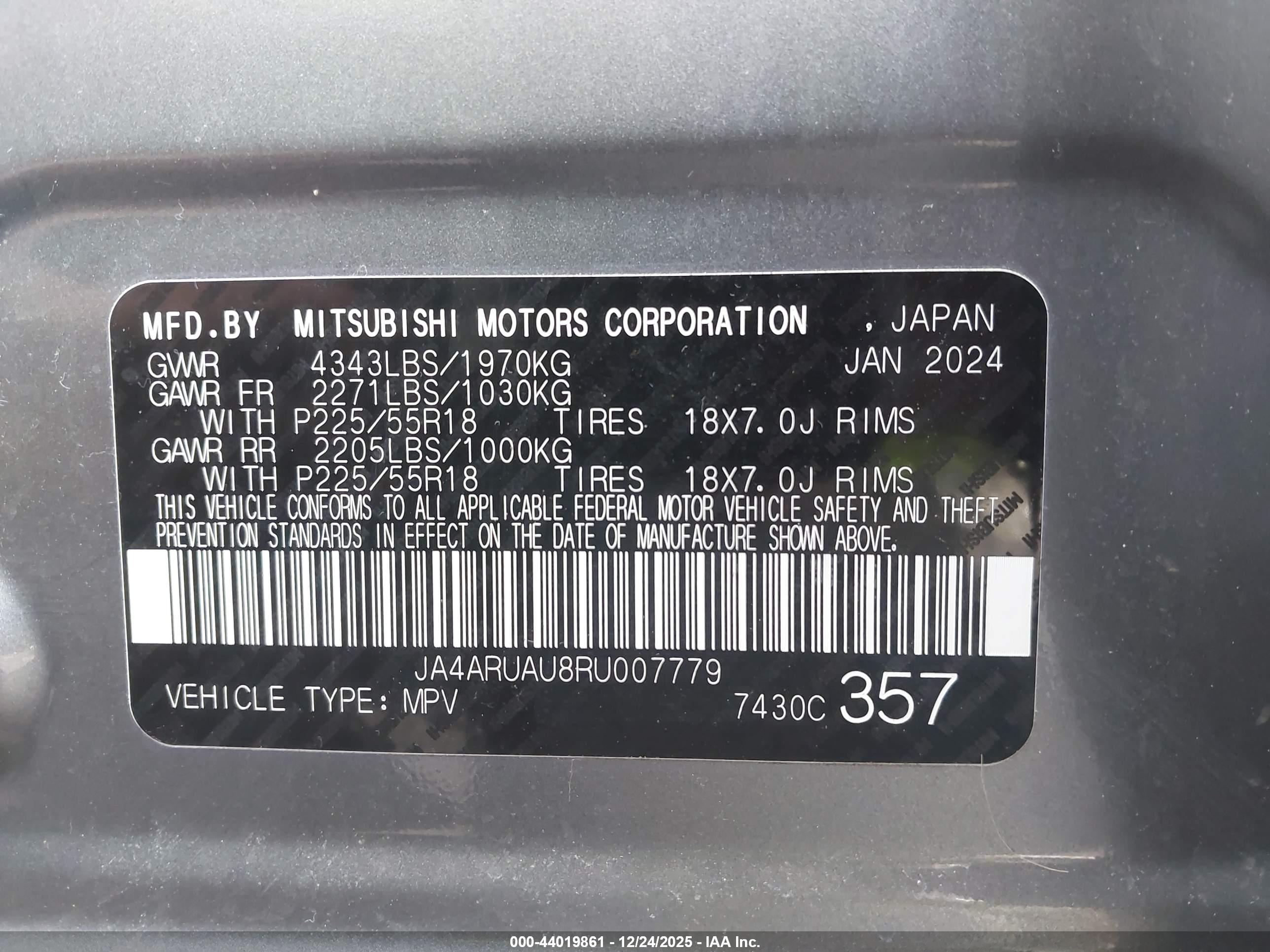 MITSUBISHI OUTLANDER image 9