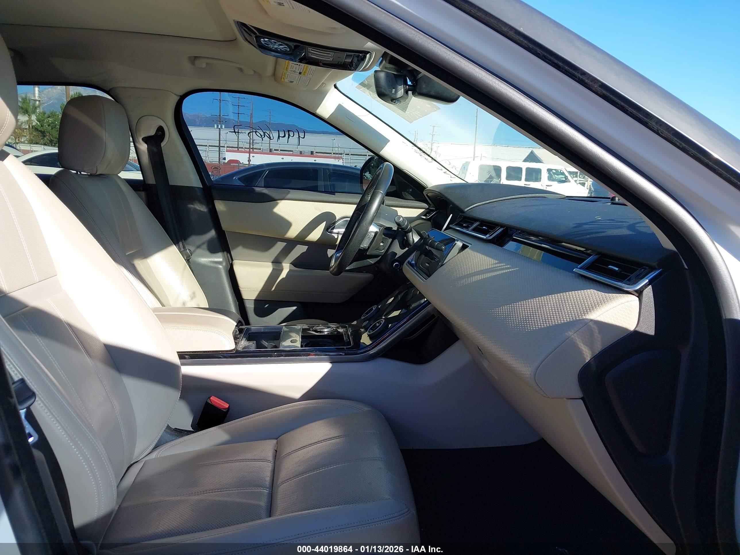 LAND ROVER image 5