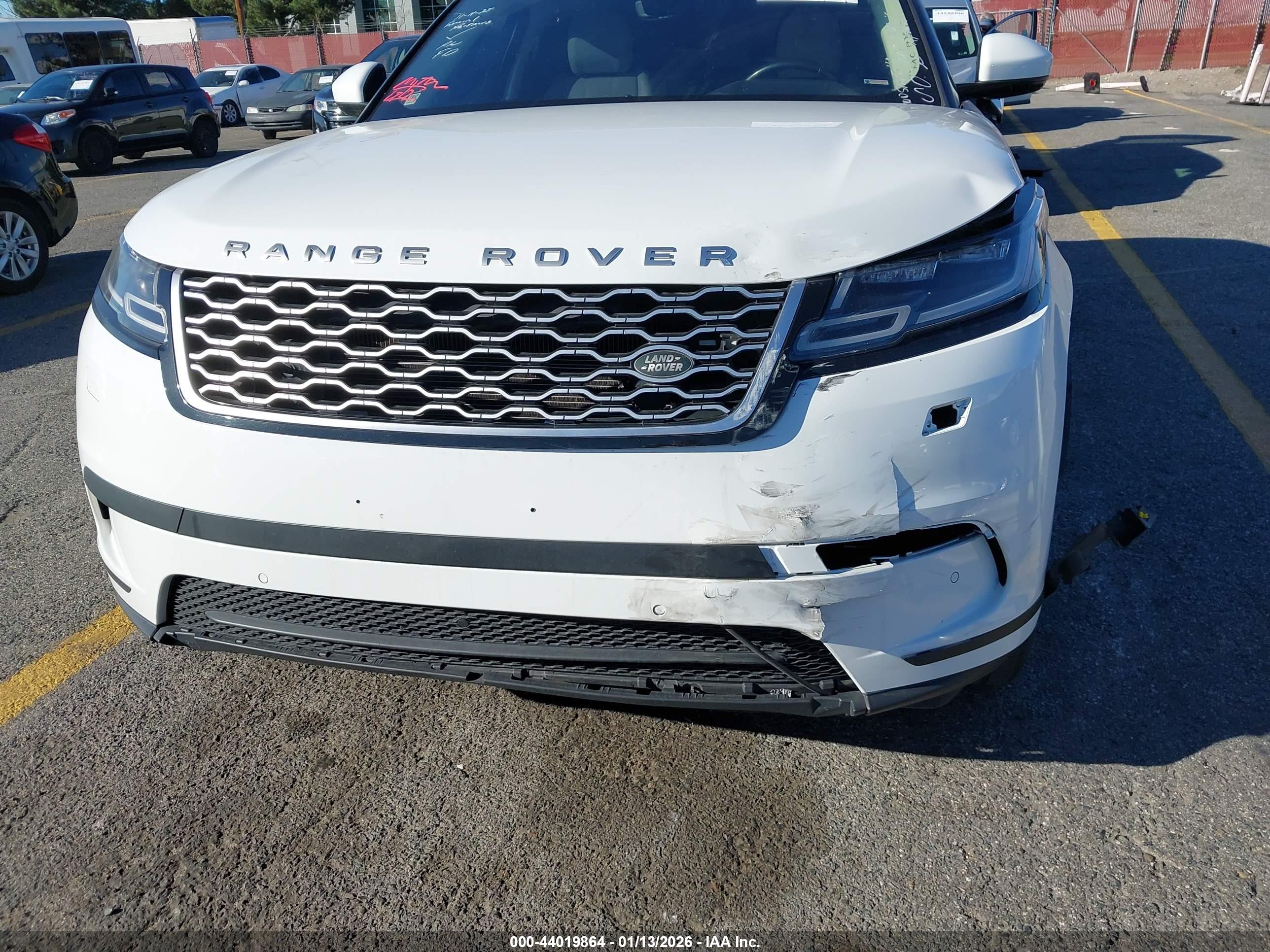 LAND ROVER image 6