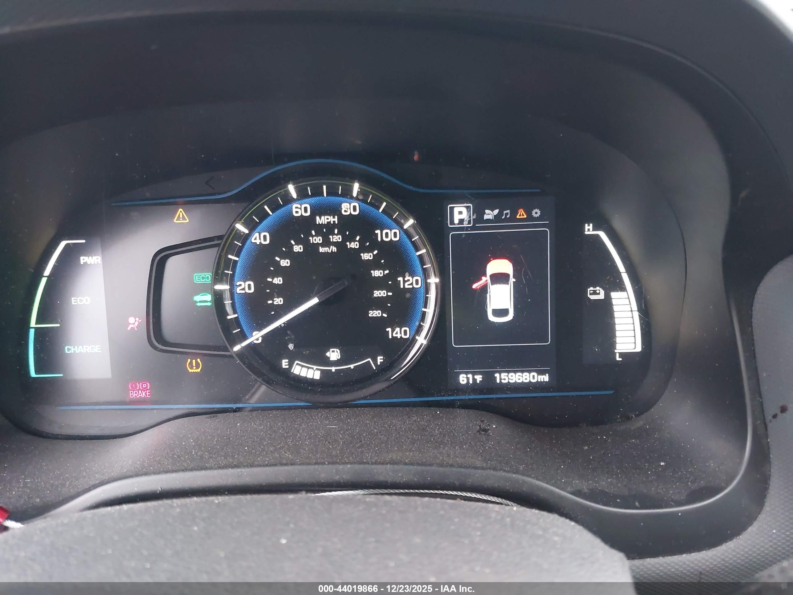 HYUNDAI IONIQ image 7