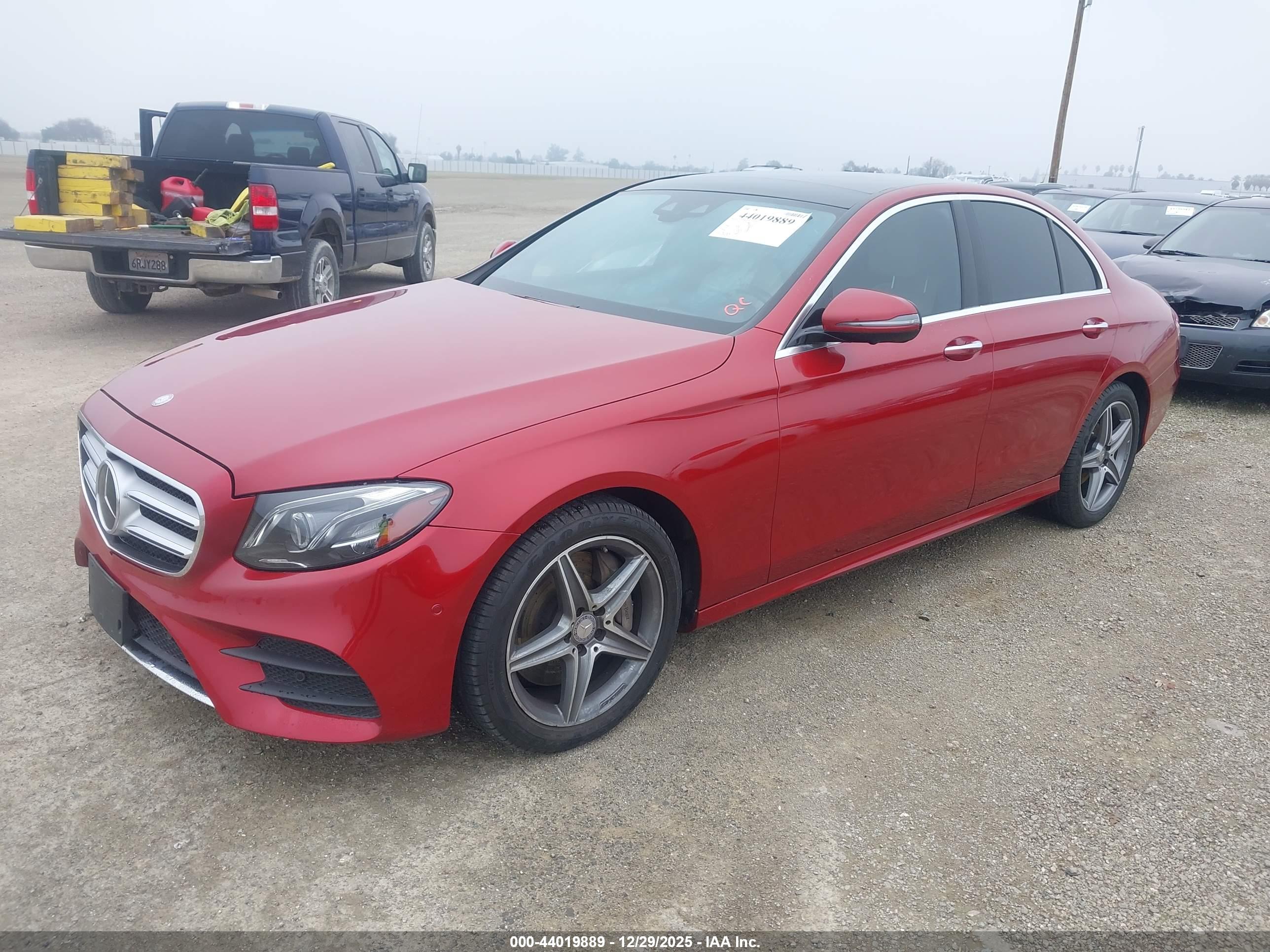 MERCEDES-BENZ E image 2