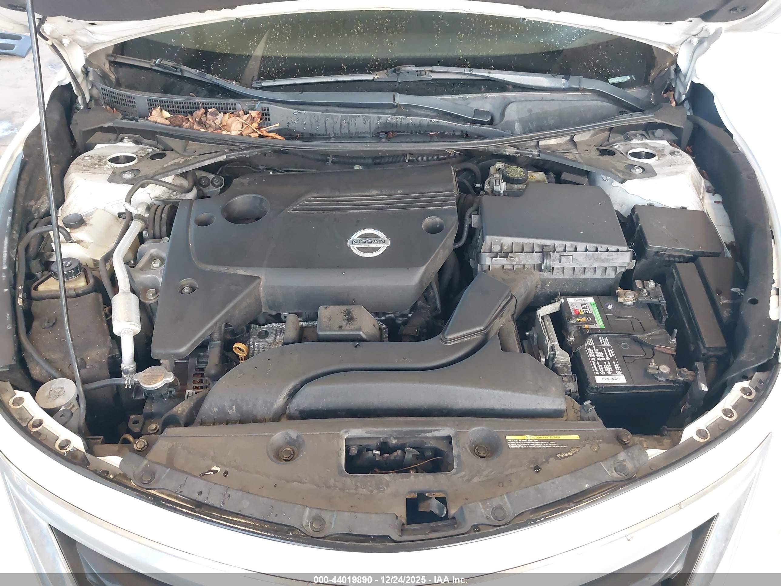 NISSAN ALTIMA image 10