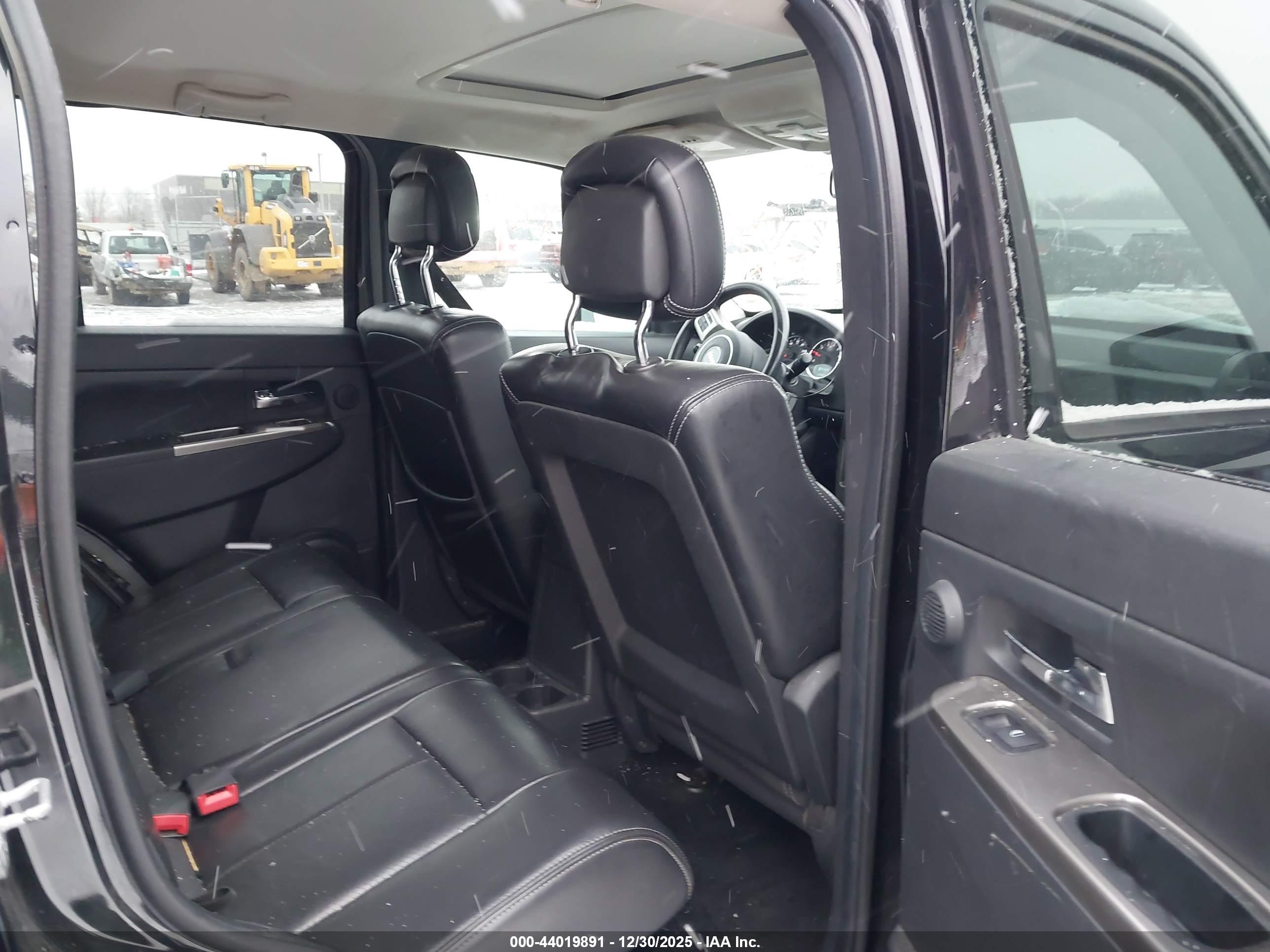 JEEP LIBERTY image 8