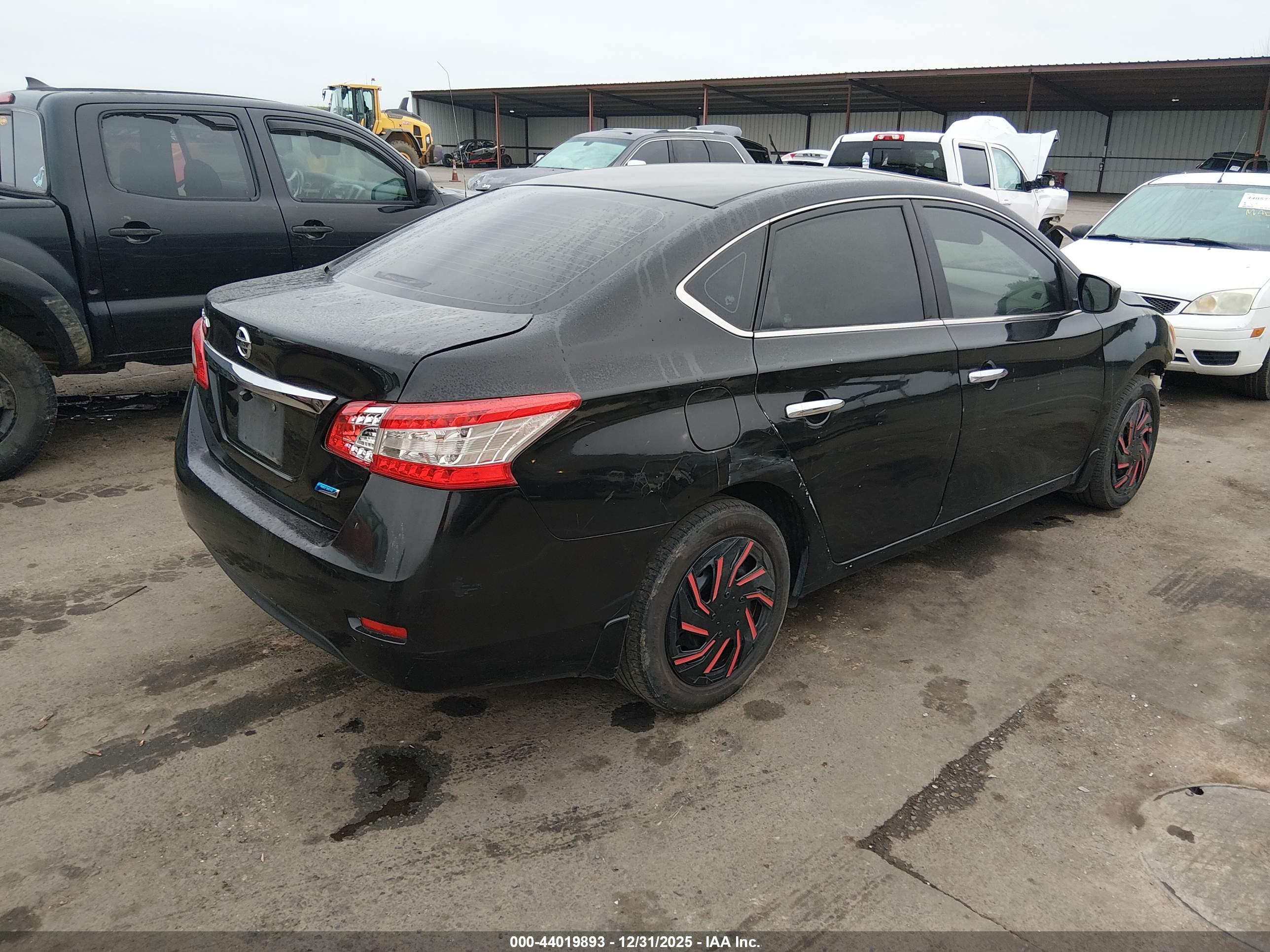 NISSAN SENTRA image 4